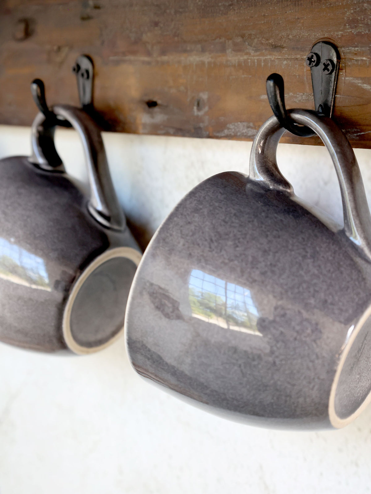 Geschirrregal mit Regal und 4 Haken aus Recyclingholz