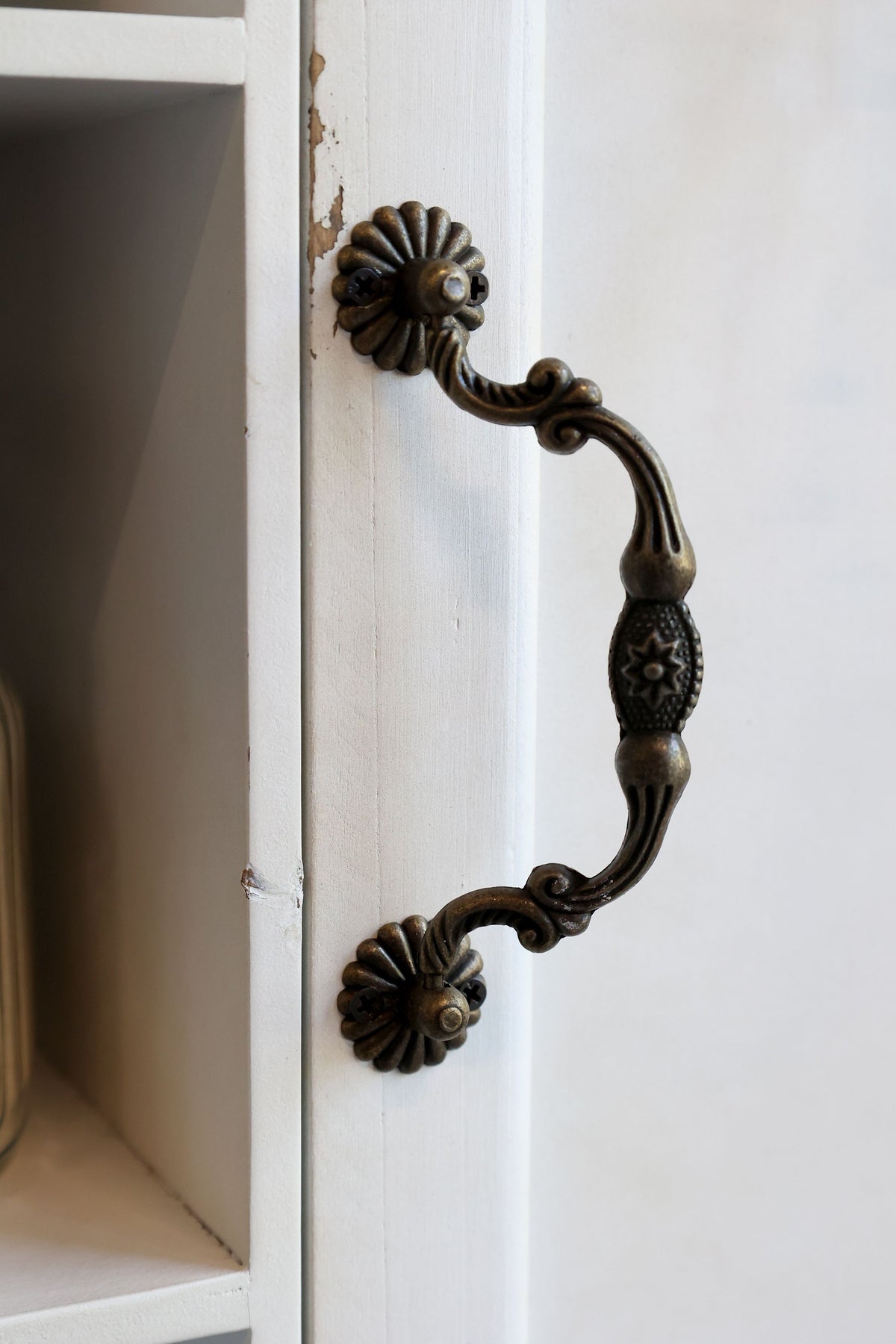Regal für Wand: Schrank mit 1 Tür und 3 Ablagen in Creme