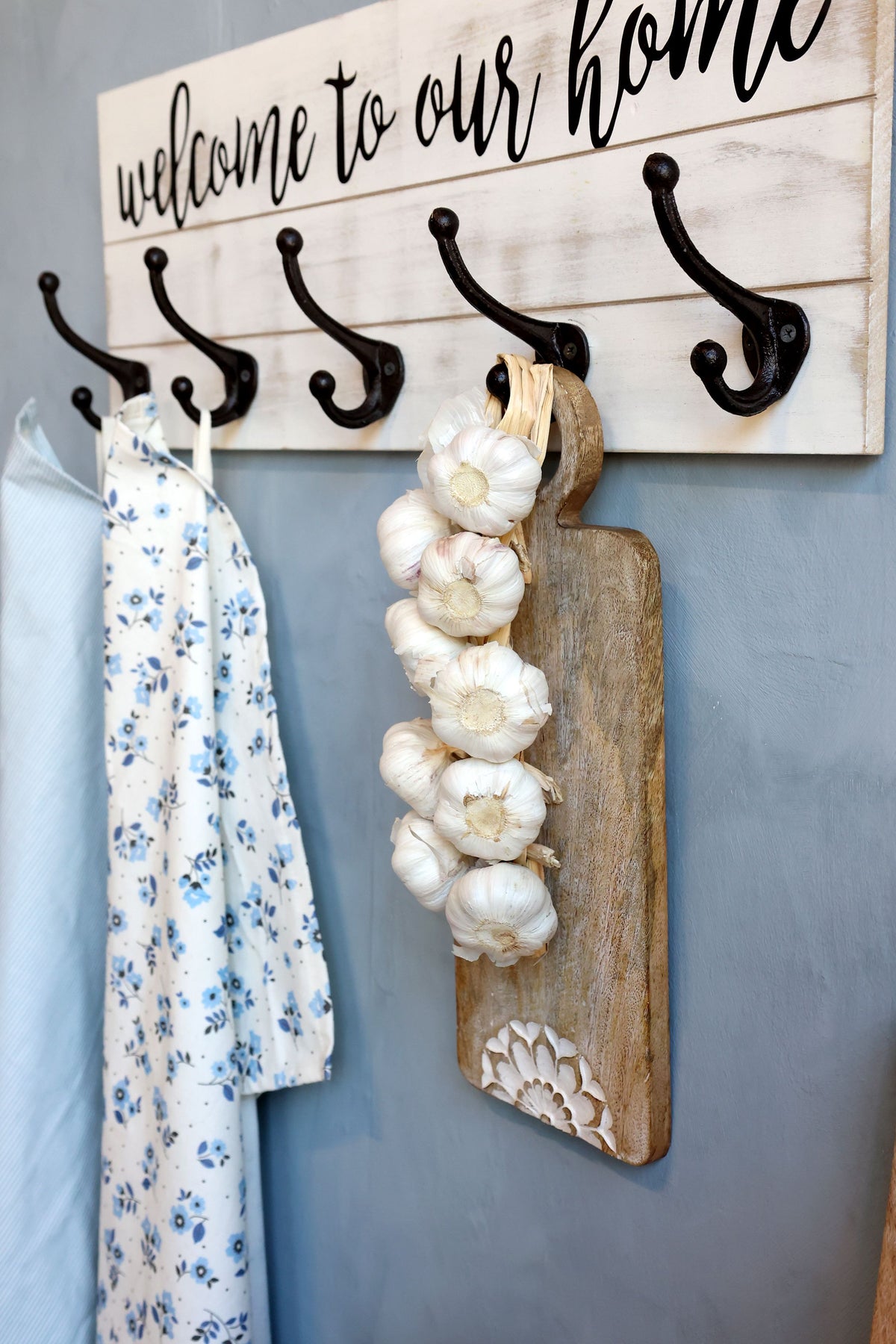 Kleiderhakenbrett mit Text und 5 Haken, antique creme