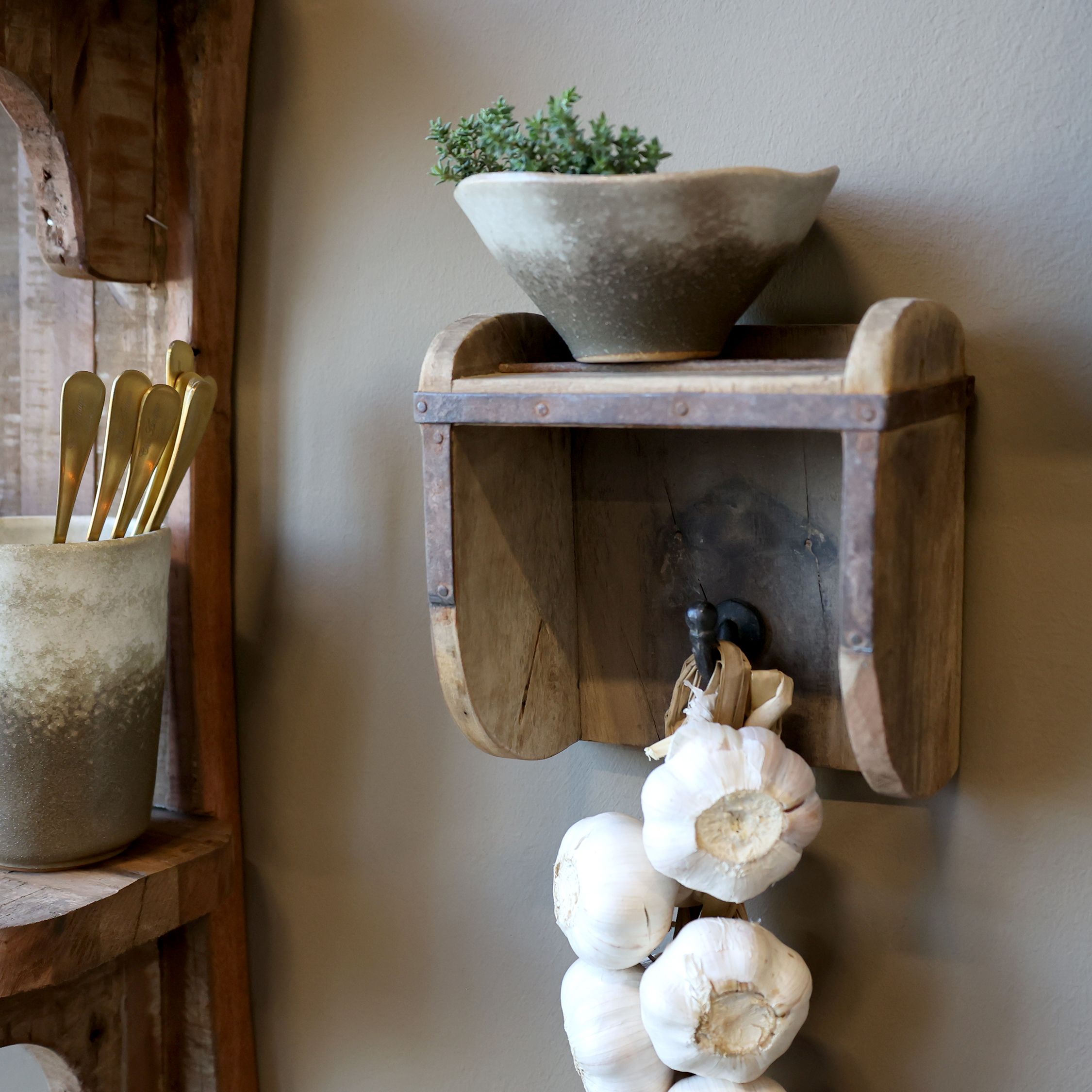 Grimaud Haken aus Recyclingholz und Eisen, 15 cm hoch