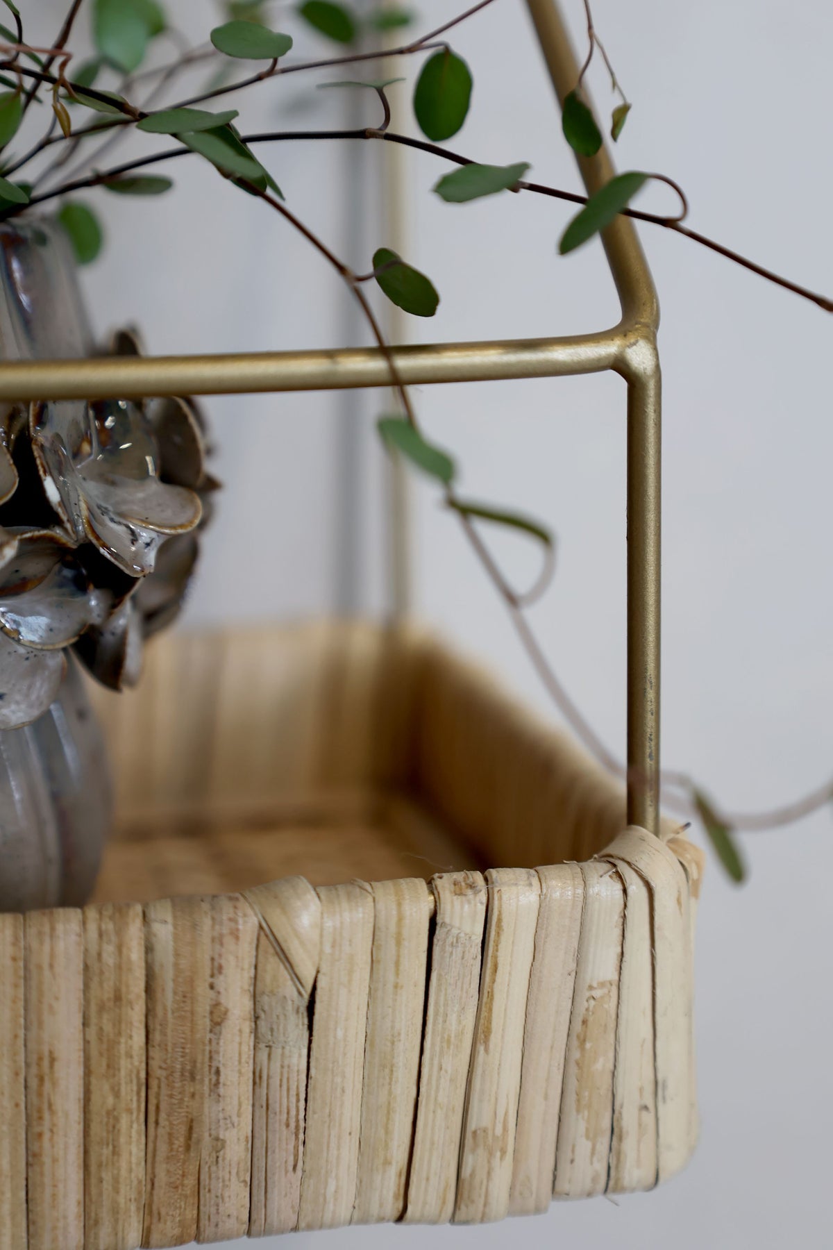 Regalbrett mit geflochtenem Rattan, messing, 20 cm lang