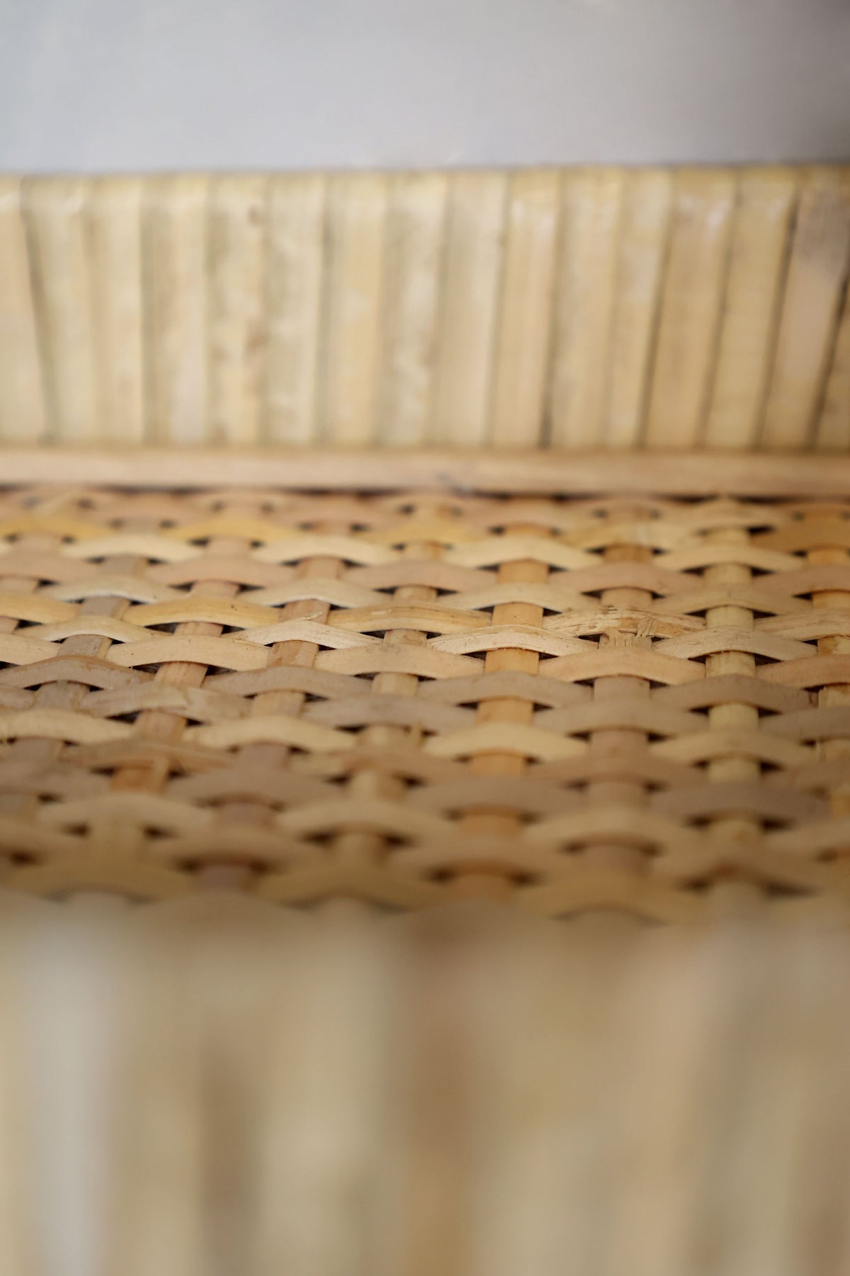 Regalbrett mit geflochtenem Rattan, messing, 20 cm lang