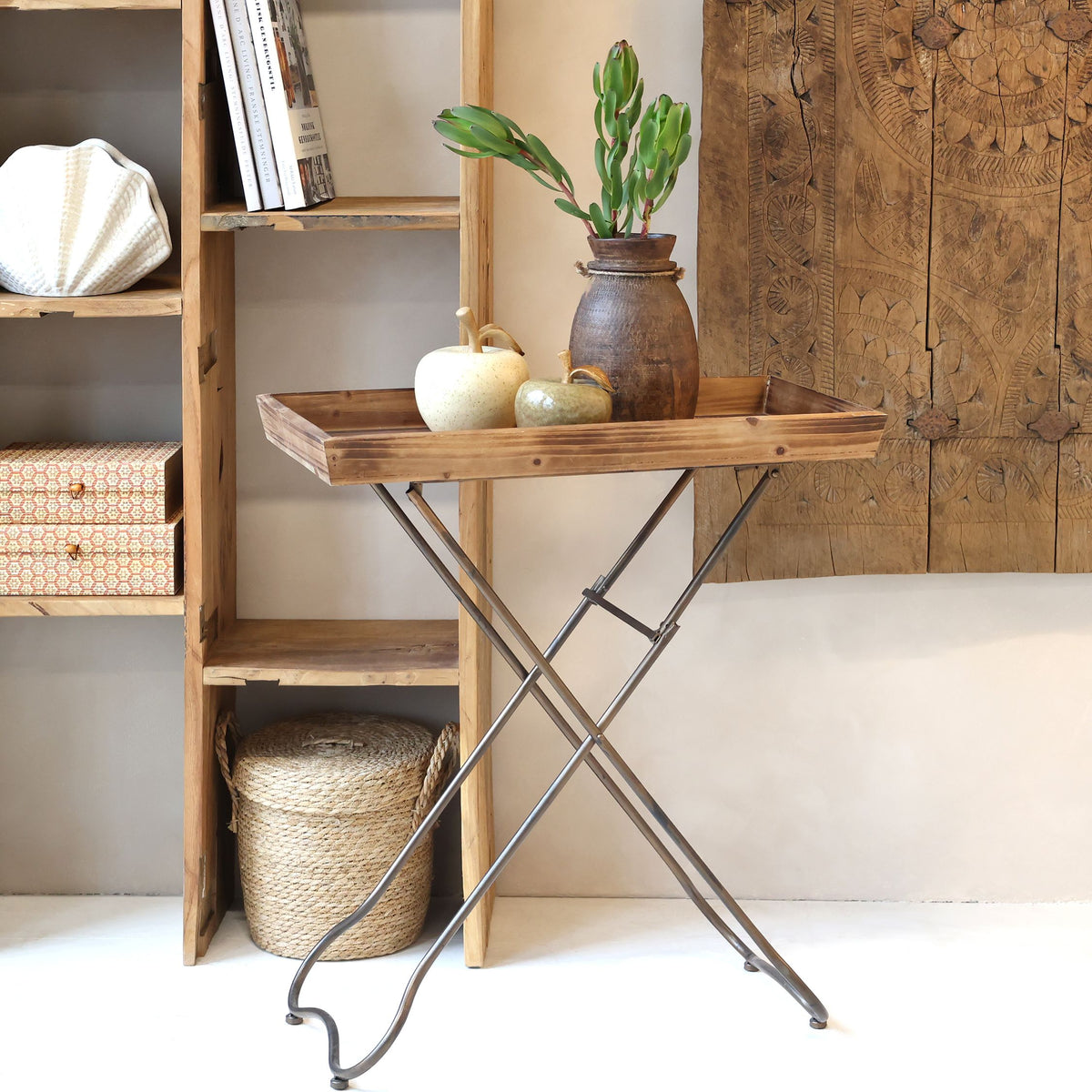 Serviertisch aus Eisen und Recyclingholz, 80 cm hoch