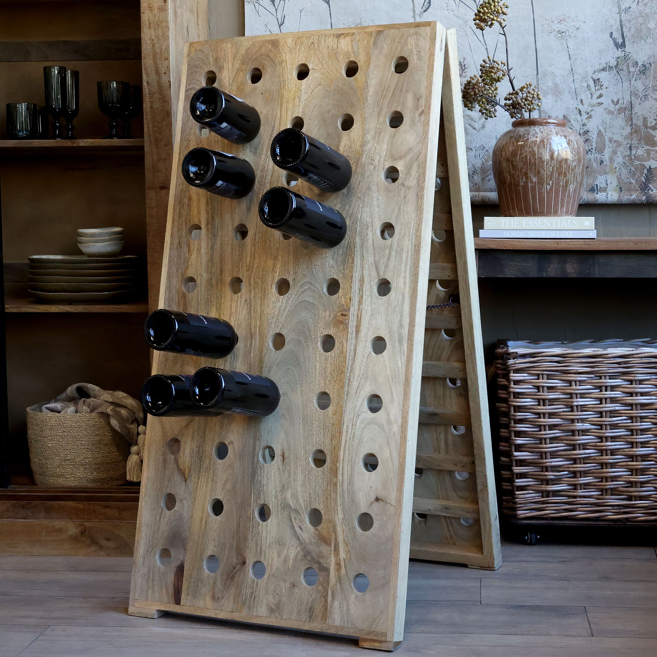 Französische Weinhalter Regal aus Mangoholz, 120 cm hoch
