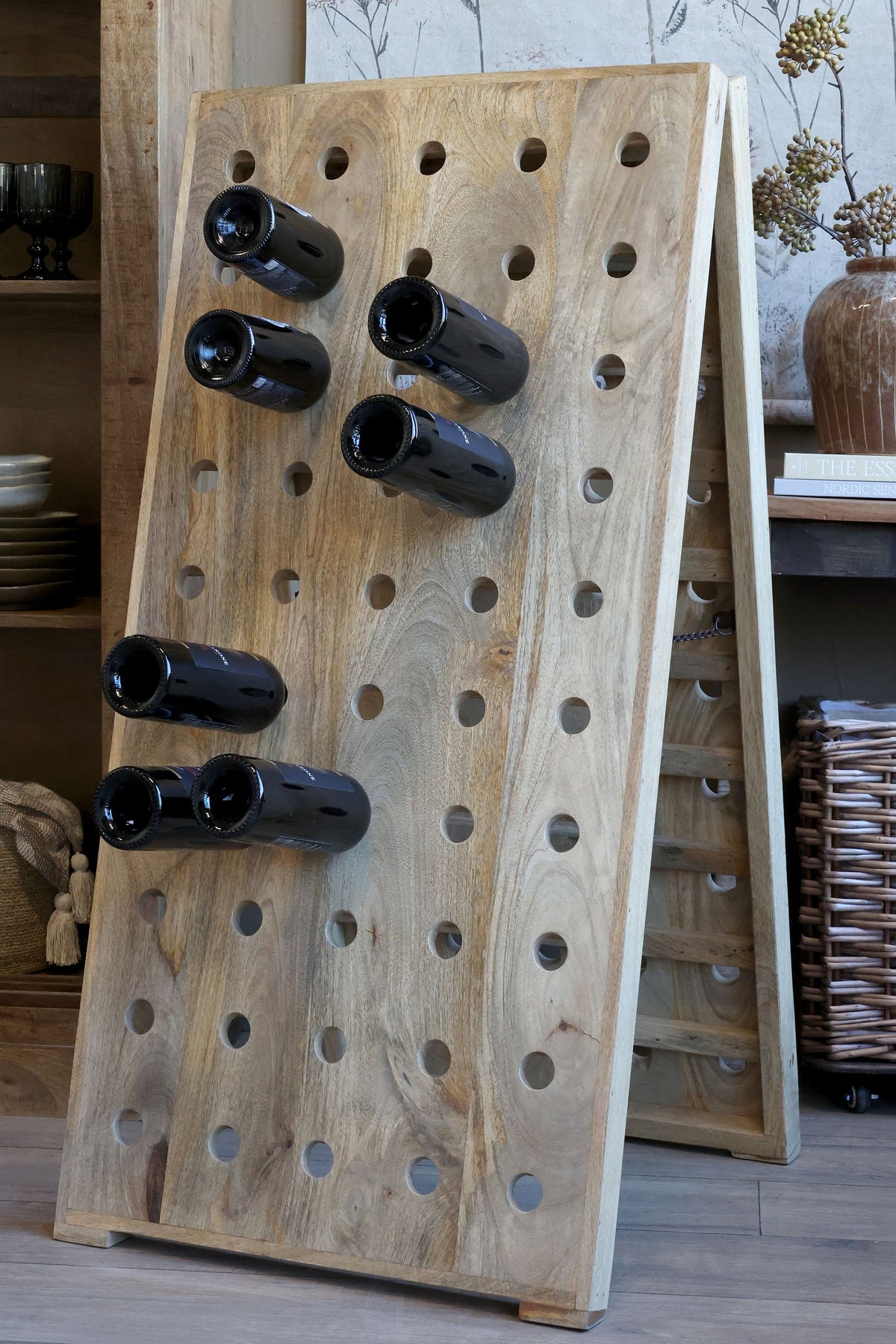 Französische Weinhalter Regal aus Mangoholz, 120 cm hoch