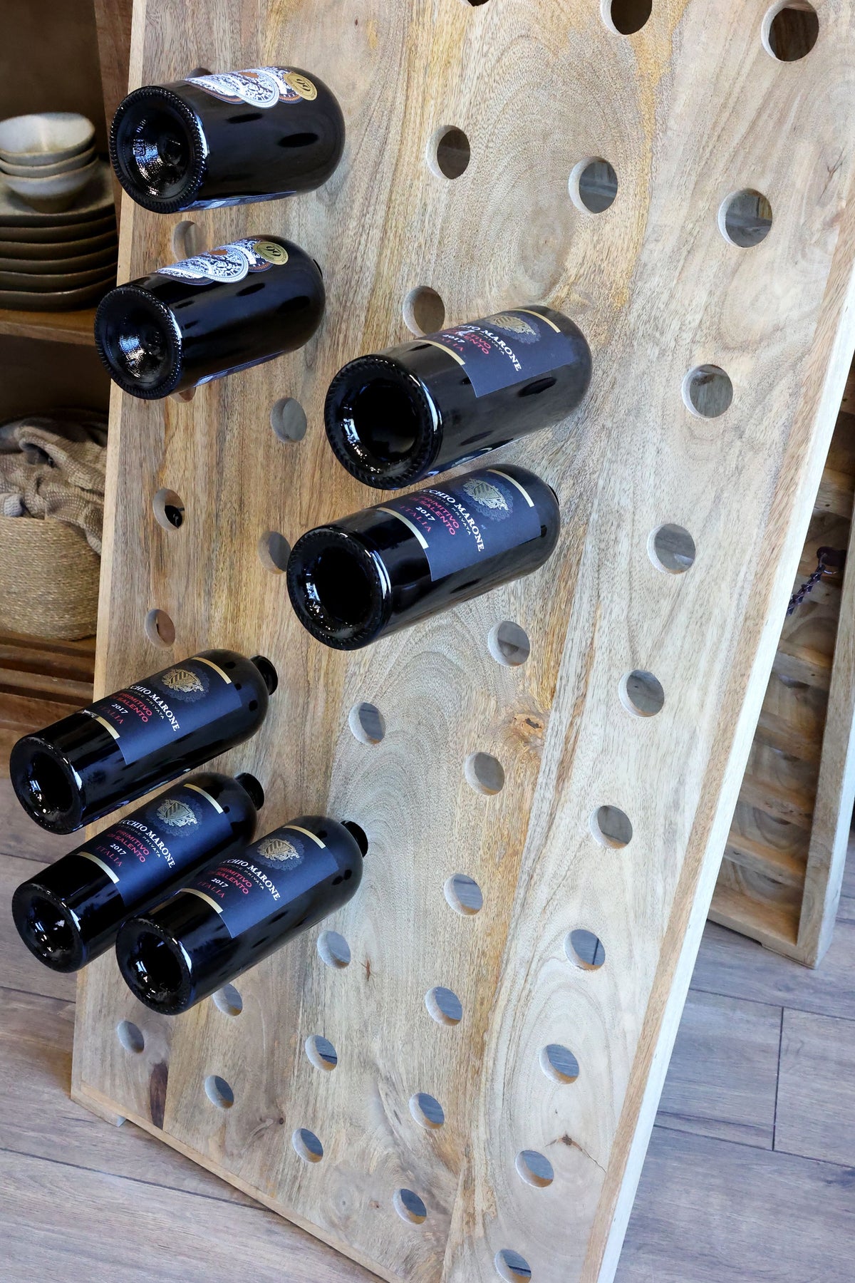 Französische Weinhalter Regal aus Mangoholz, 120 cm hoch