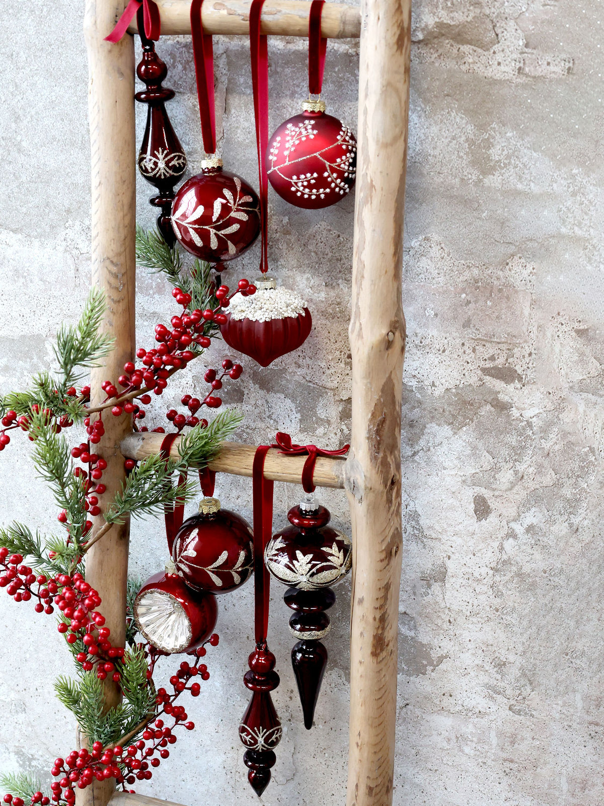Glas-Ornament mit Glitzer, 16 cm hoch, Kirschrot
