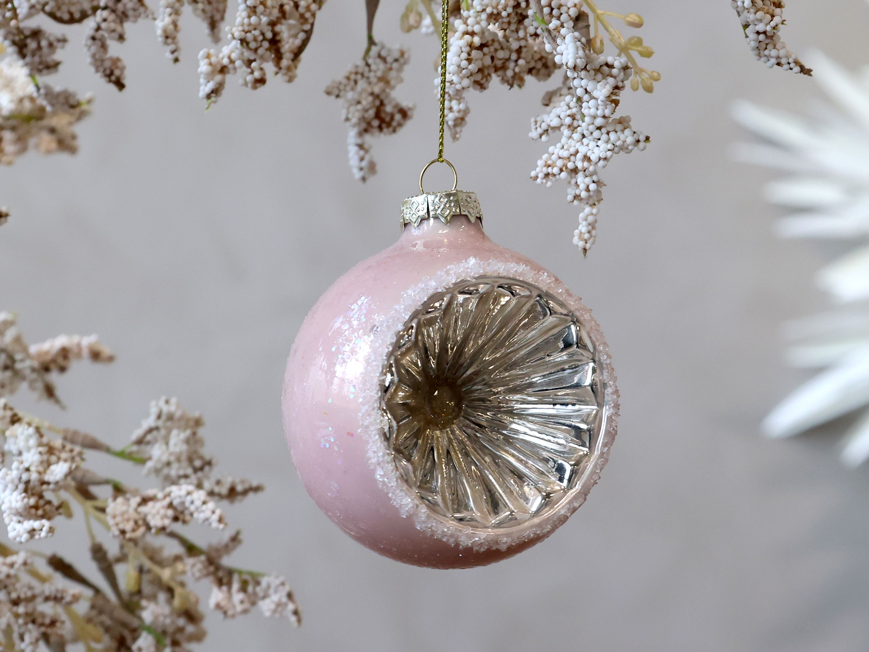 Weihnachtskugel aus Glas, rosa, 8 cm Durchmesser