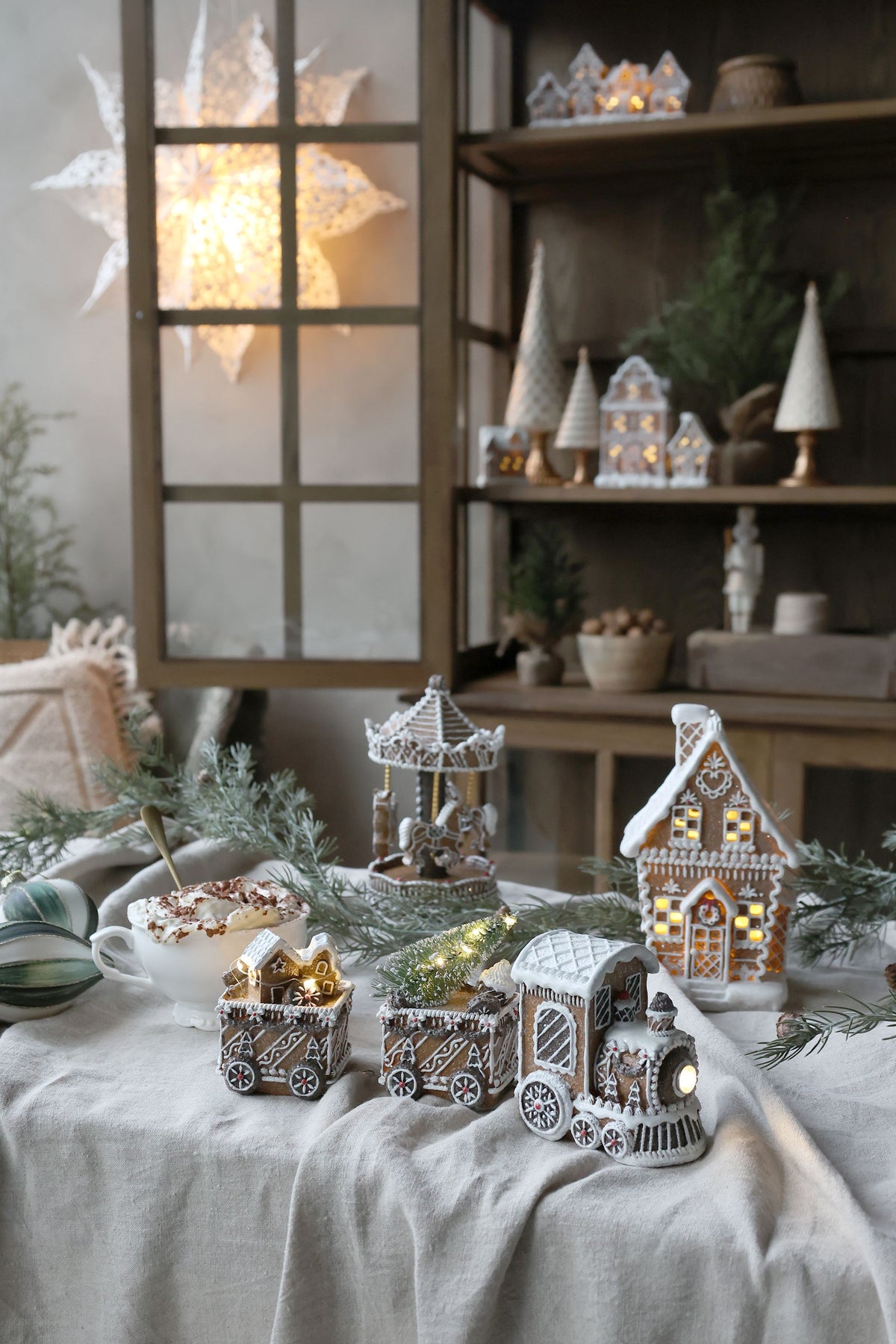 Noël Weihnachtszug mit LED, Polyresin, mokka