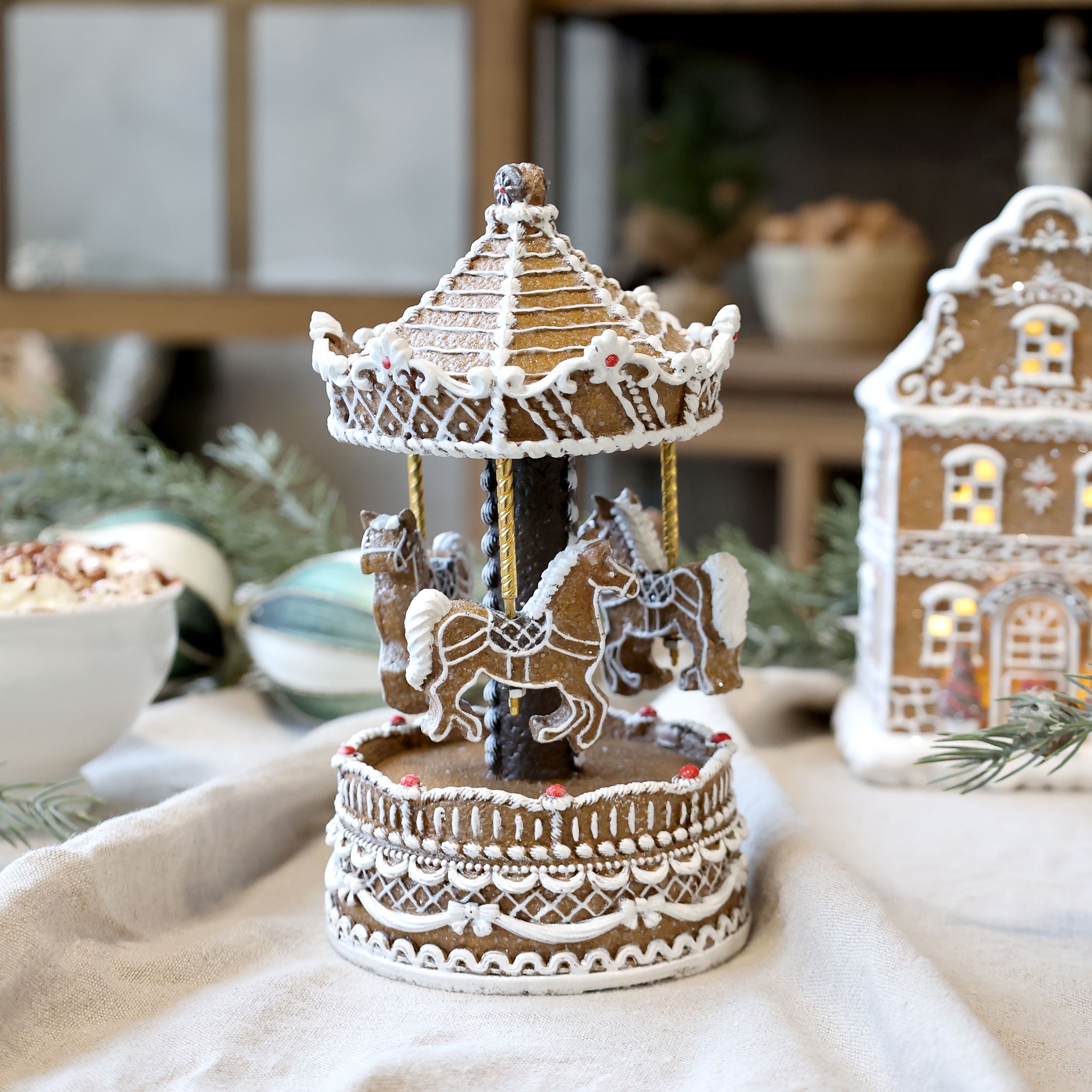 Spieluhr mit Karussell – Noël, Polyresin, Mokka