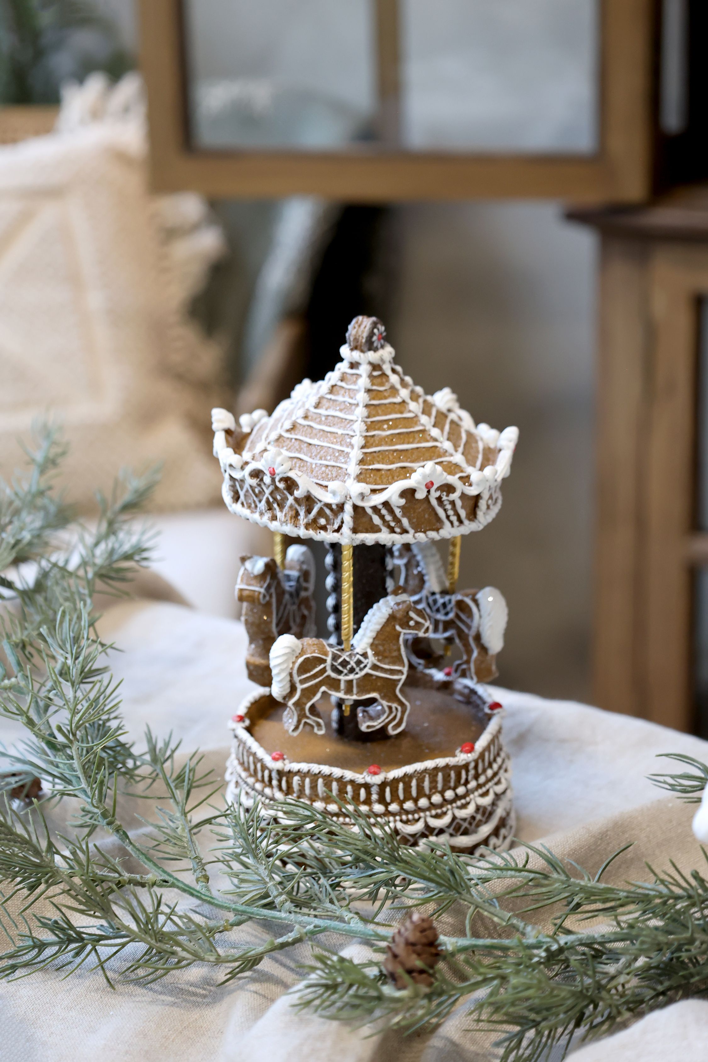 Spieluhr mit Karussell – Noël, Polyresin, Mokka