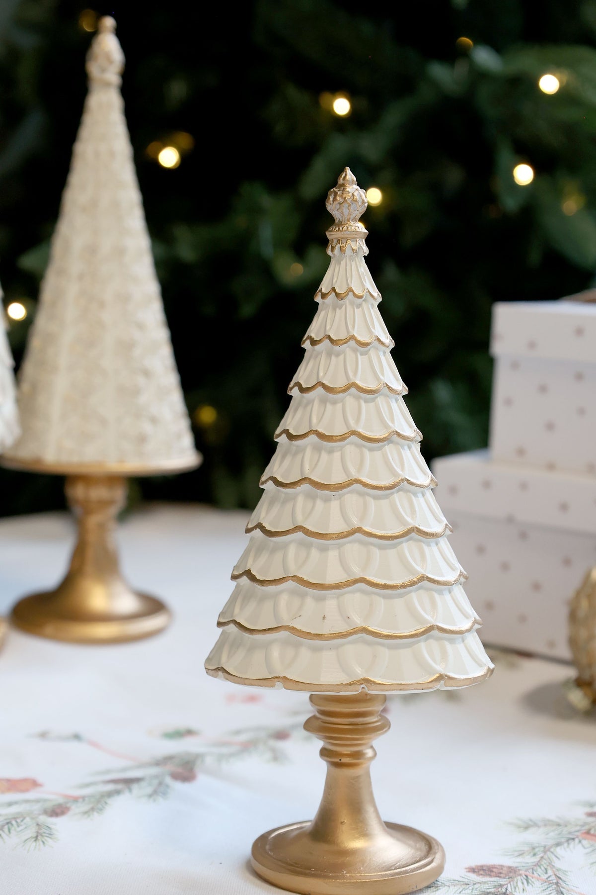 Noël Weihnachtsbaum aus Polyresin, antique creme, 23,5 cm