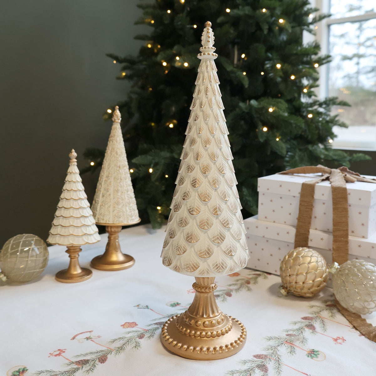 Weihnachtsbaum aus Polyresin, 42 cm hoch, antique creme