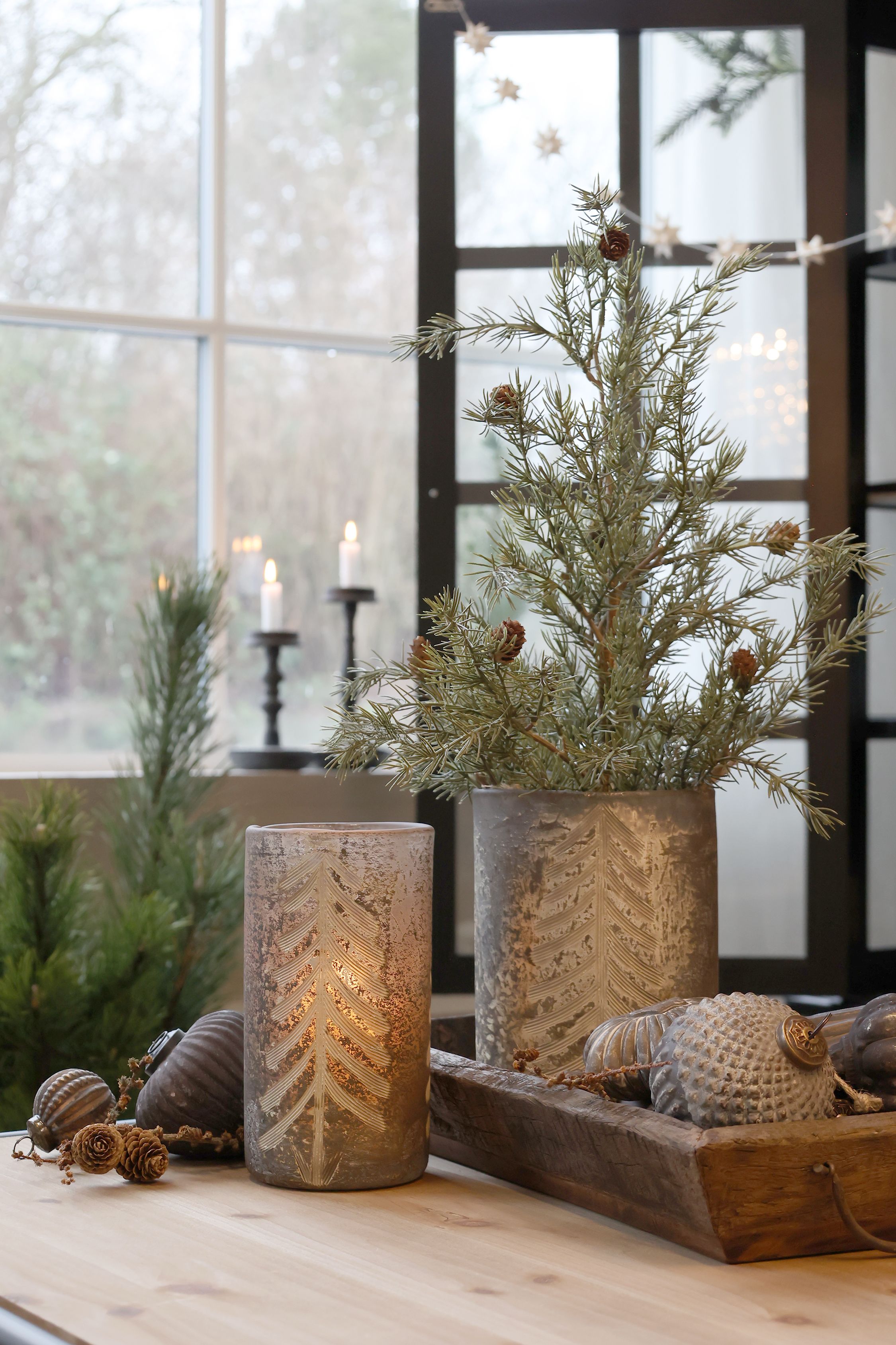 Weihnachtskugel aus Glas mit Juteschnur, antique mokka