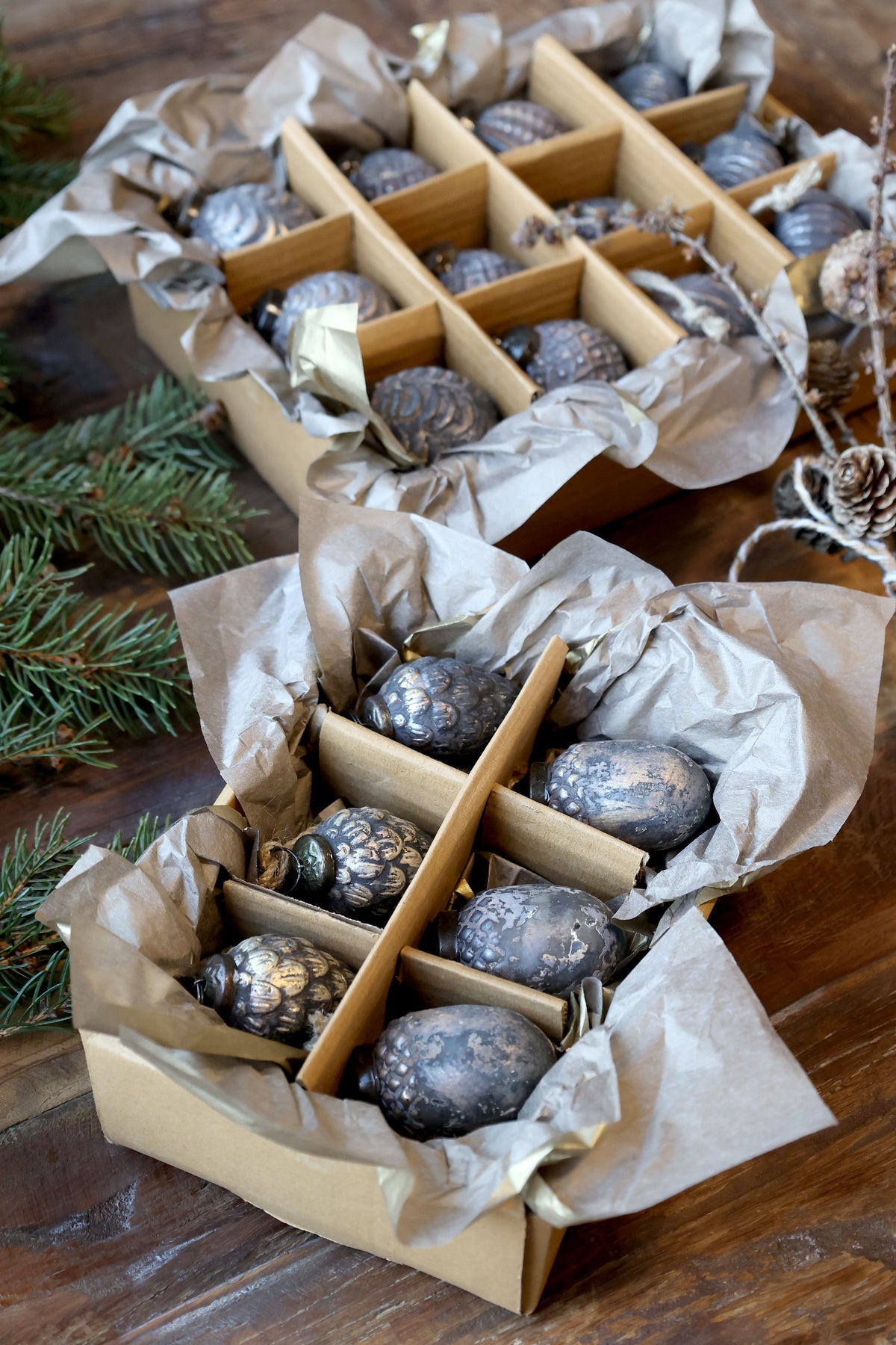 Weihnachtskugeln Set aus Glas und Messing, antique mokka