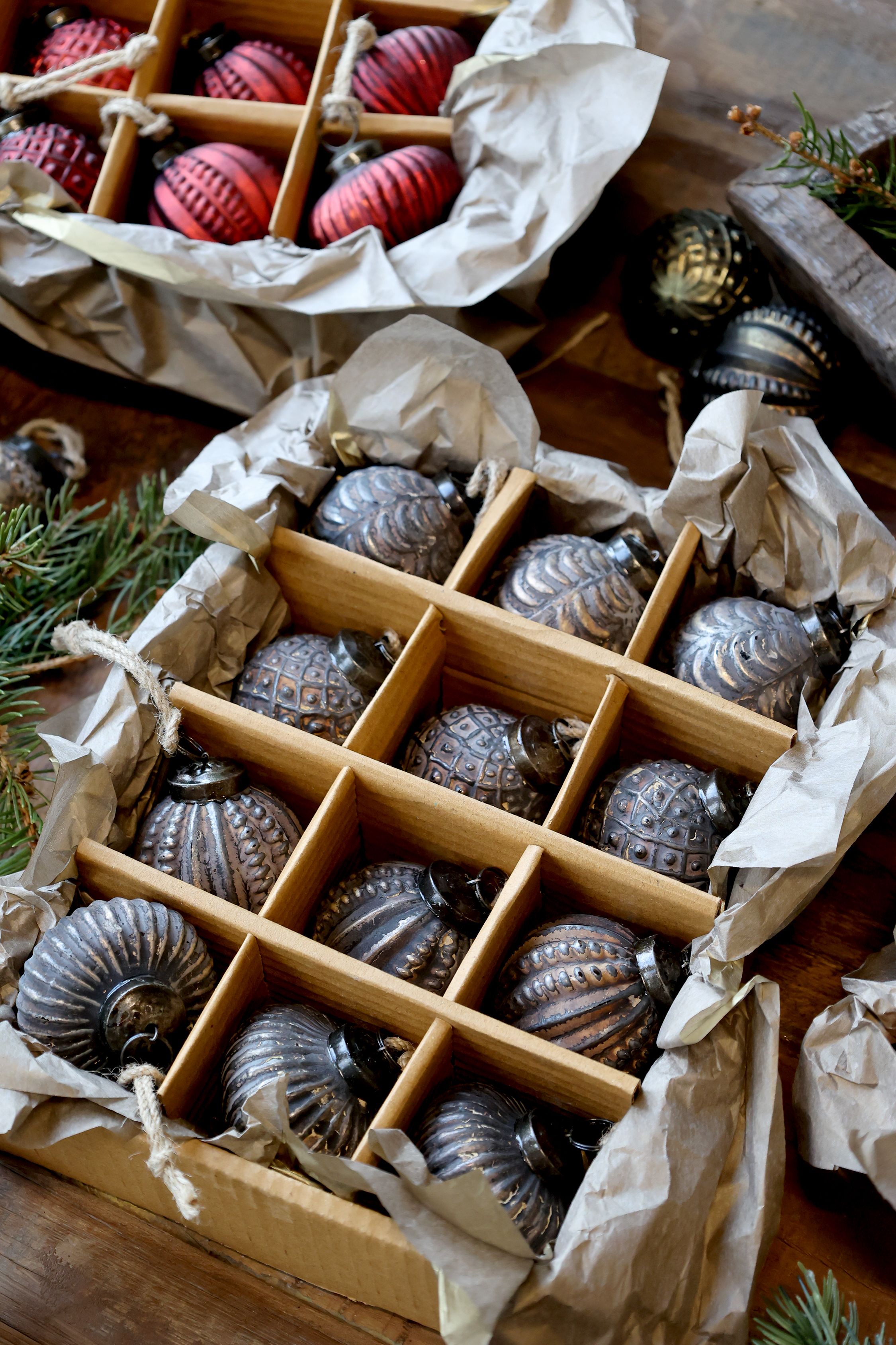Weihnachtskugeln Set aus Glas, 12 Stück, antique mokka
