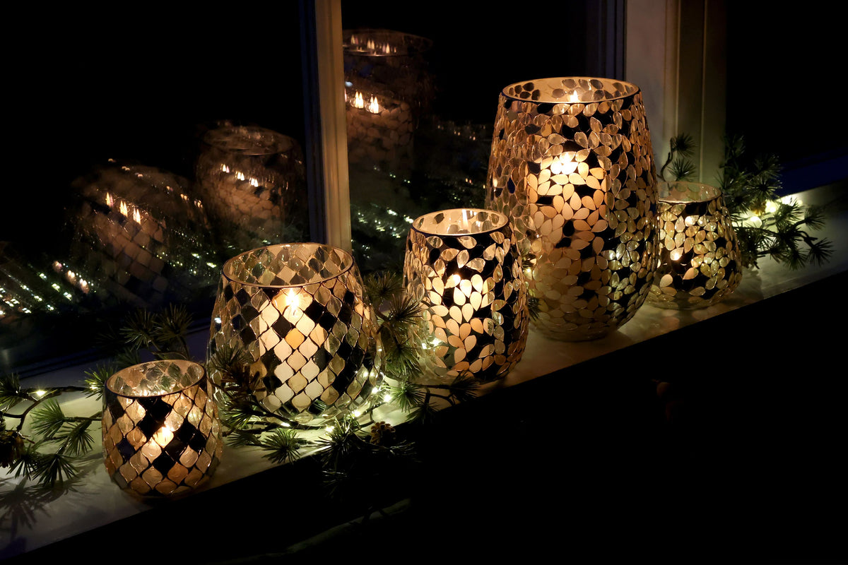 LED Lichterkette mit Tanne und Zapfen, 150 cm, grün