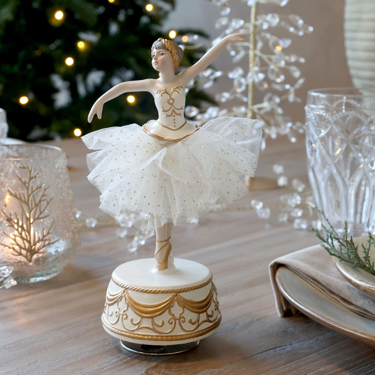 Noël Spieluhr Ballerina mit Tüllrock, antique creme