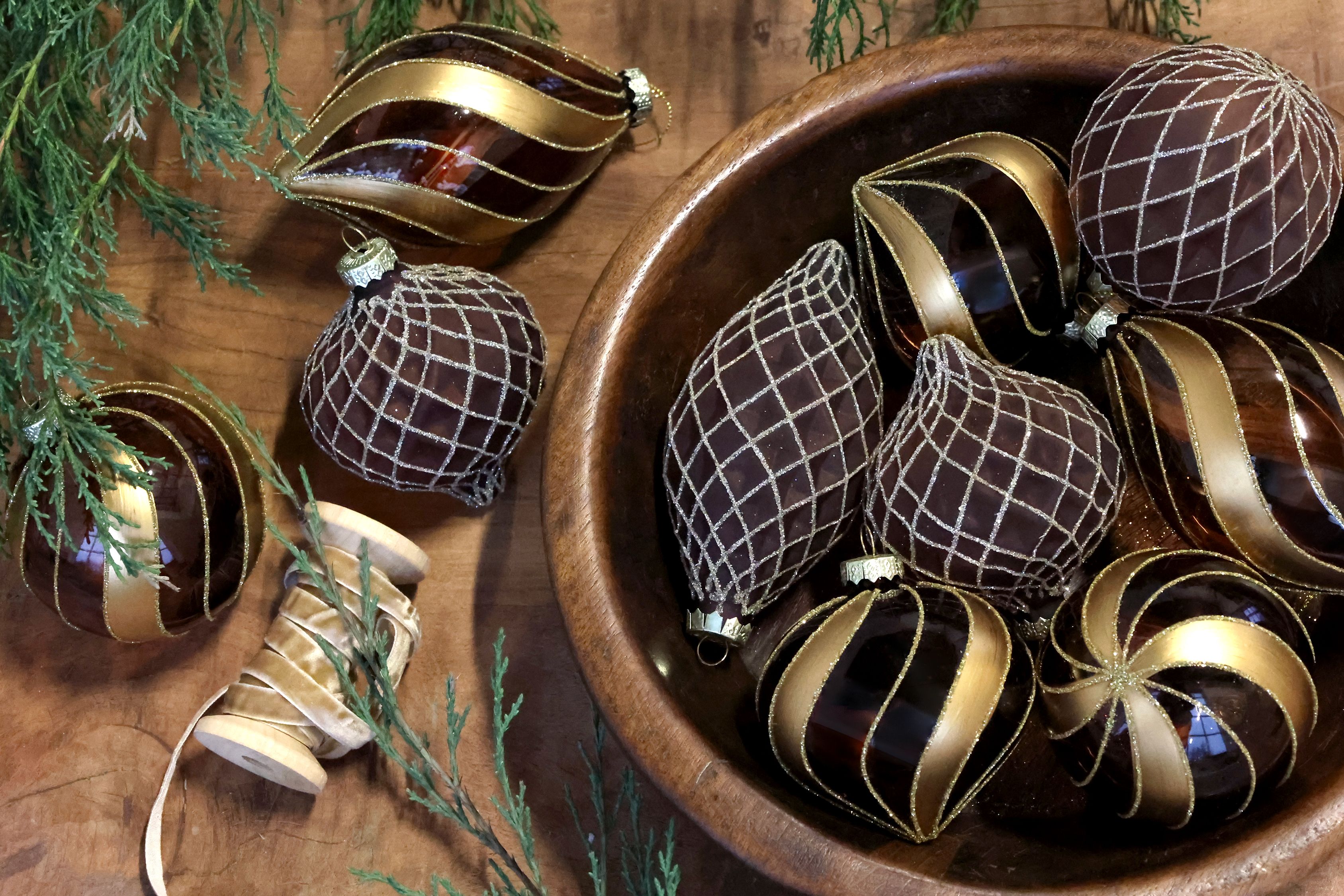Weihnachtskugeln Set aus Glas, Eisen und Polyester