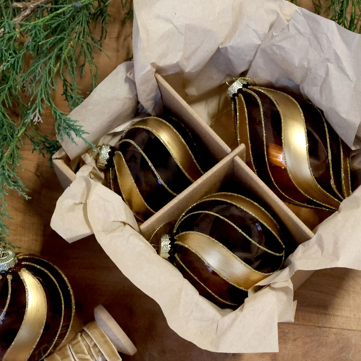 Weihnachtskugeln Set aus Glas, Eisen und Polyester, 3 Stück