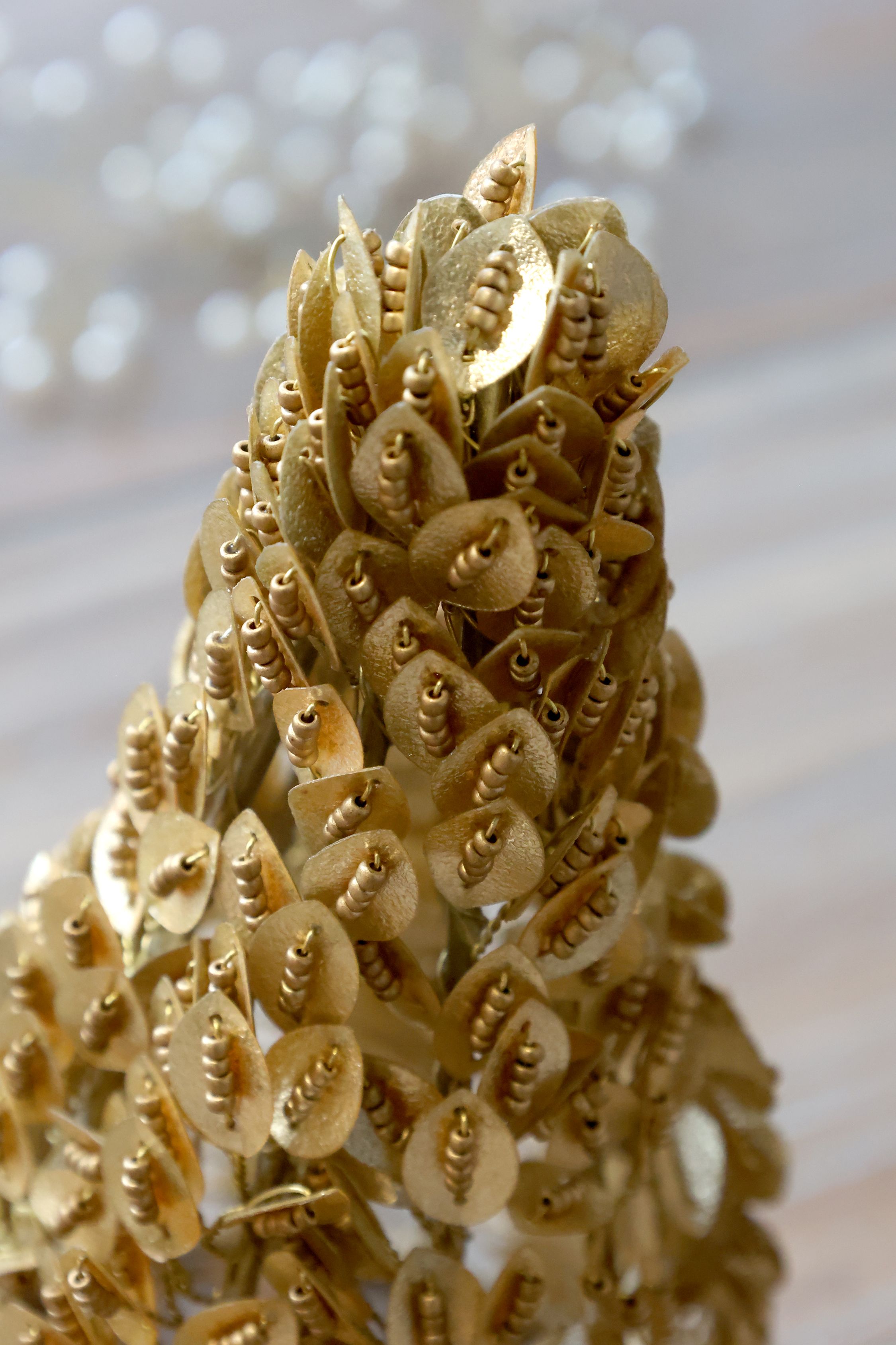 Weihnachtsbaum mit Perlen und Blättern, champagner, 17 cm
