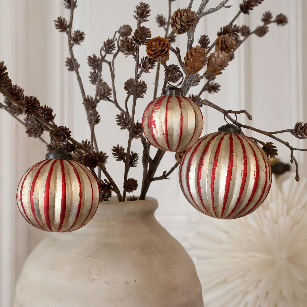 Weihnachtskugeln Set aus Glas und Eisen, 3 Stück, cherry