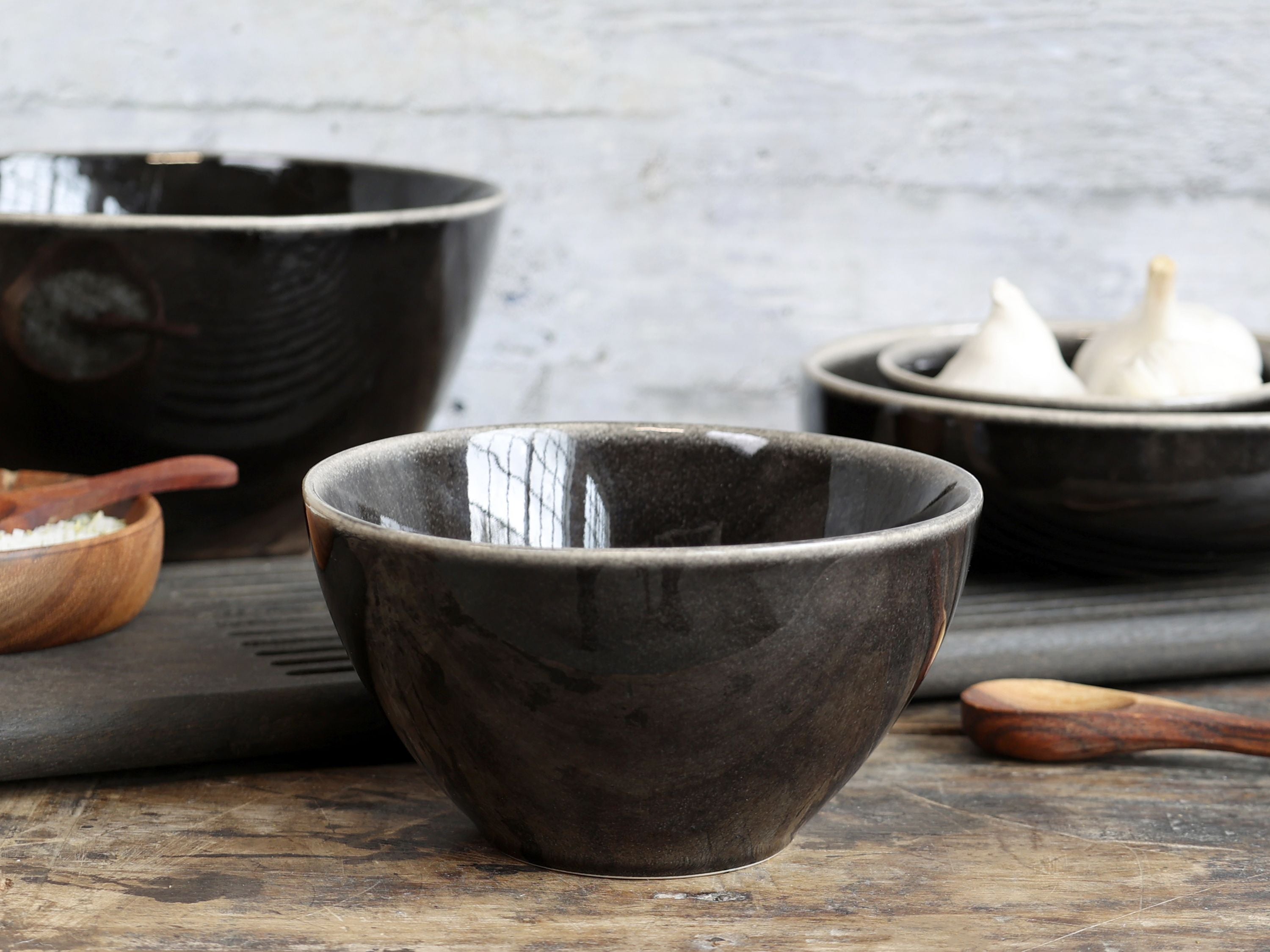 Deko-Schale Calais aus Steingut, schwarz, 14,5 cm