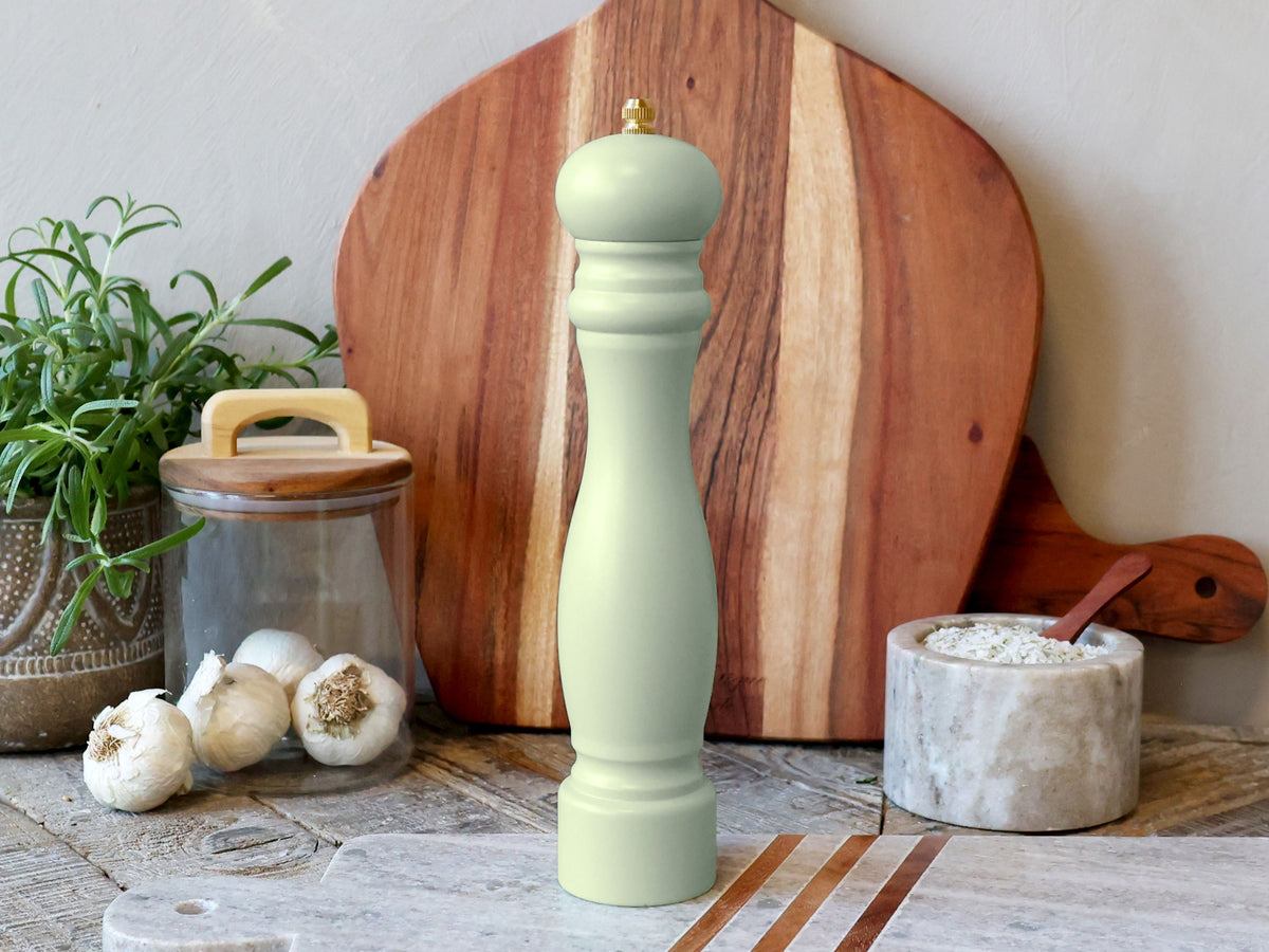 Salz- und Pfeffermühle aus Gummibaum, 26 cm hoch