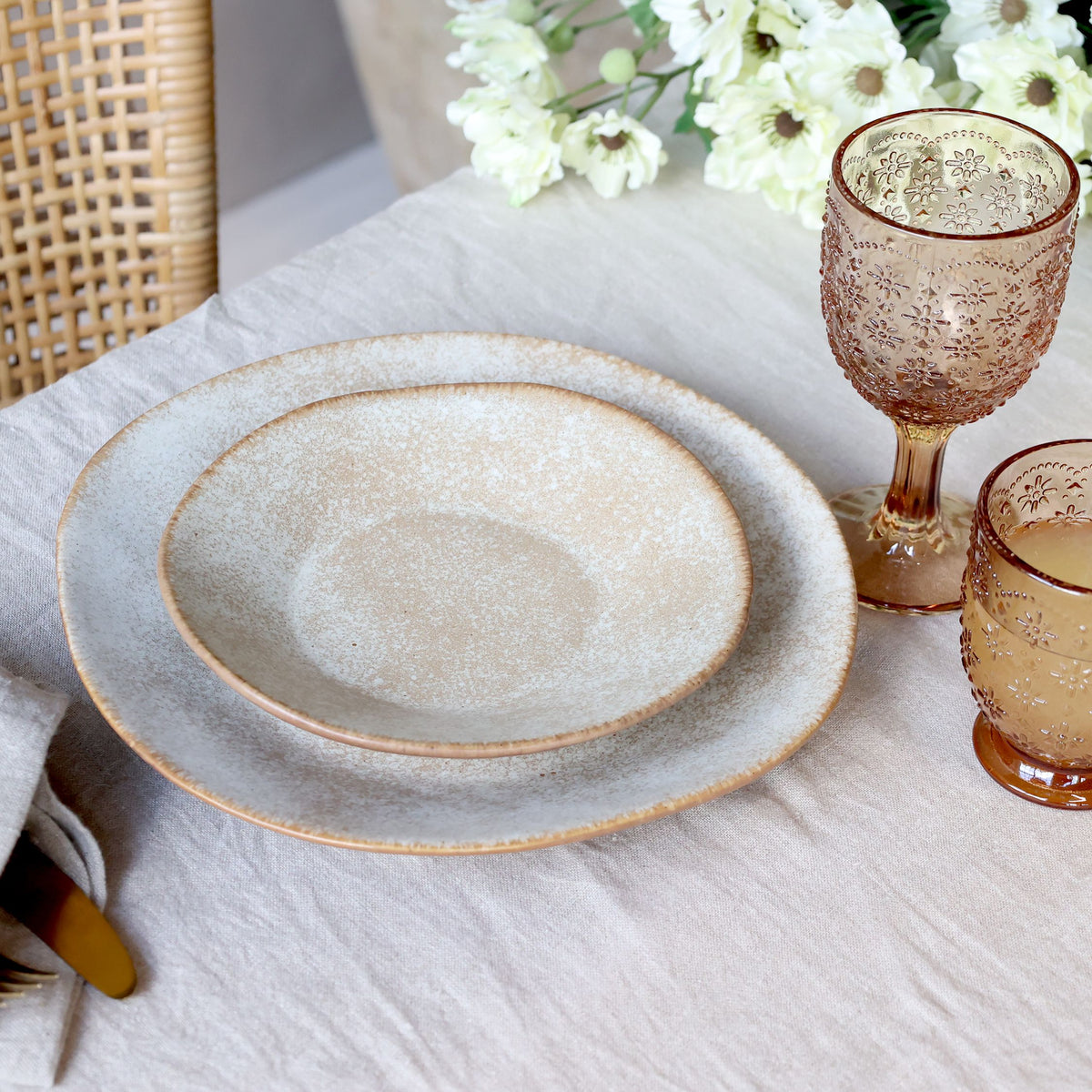 Valence Mittagsteller aus Porzellan, 27 cm, latte