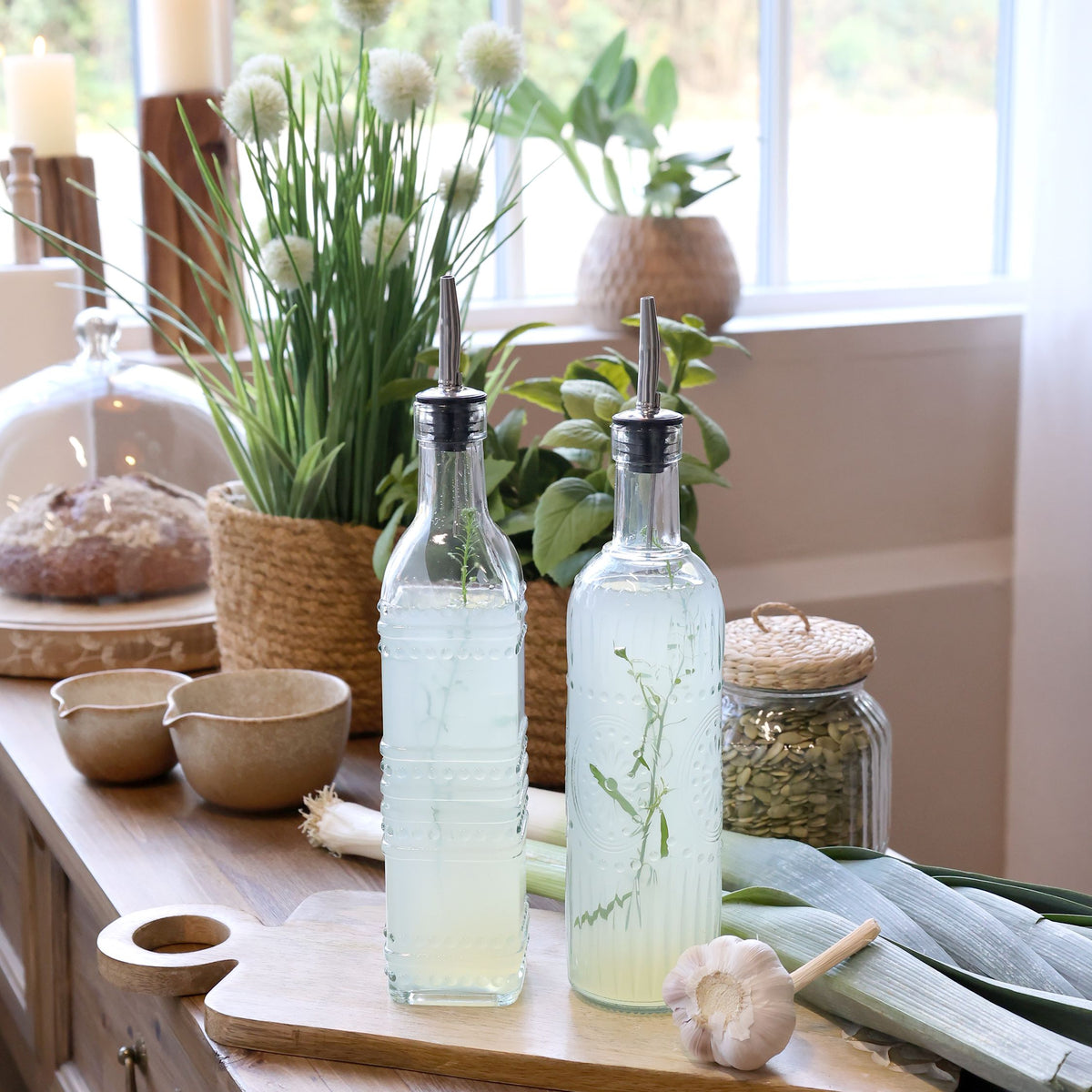 Flasche mit Weinausgießer, 480 ml, klar
