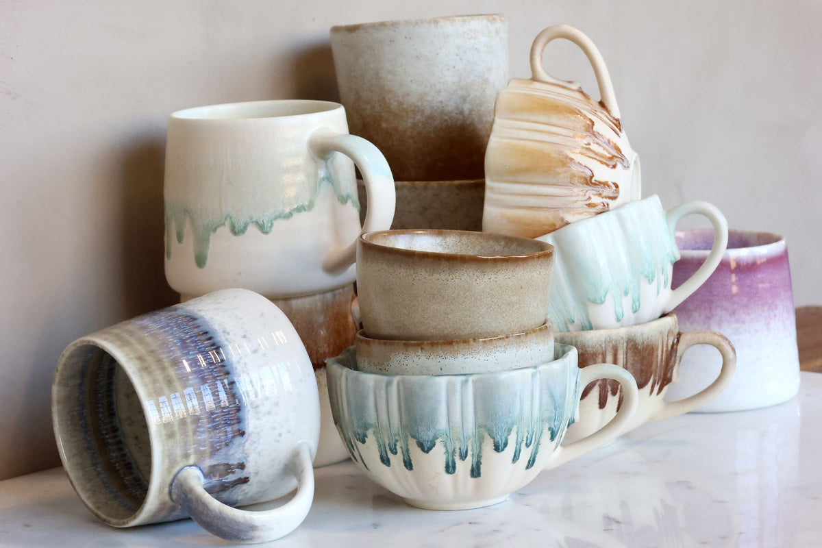 Becher mit Griff aus New Bone China, 8,5 cm hoch