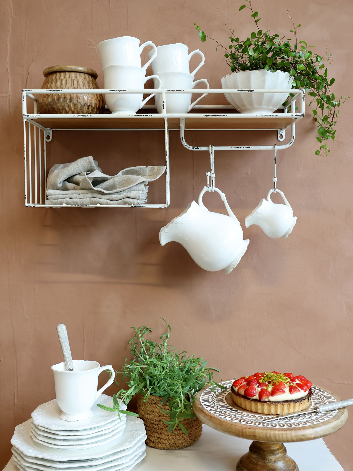 Provence Kanne aus Porzellan, 18 cm hoch, weiß