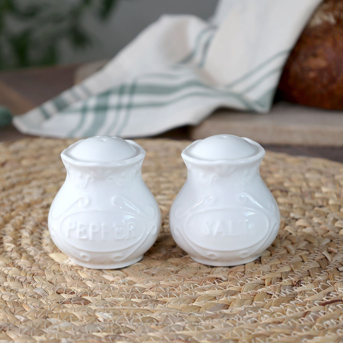 Provence Salz- und Pfefferstreuer aus Porzellan, 6 cm hoch