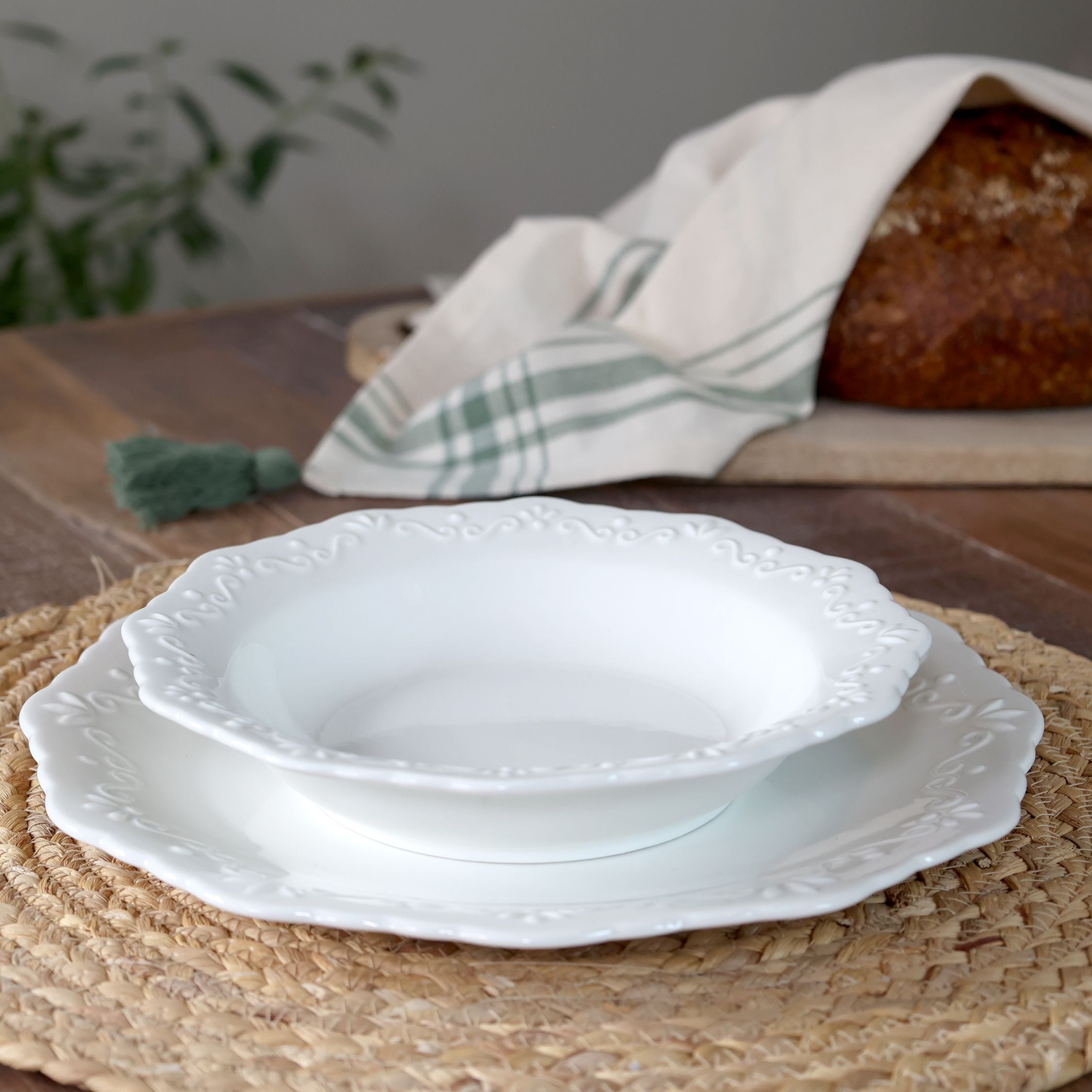 Provence Tiefer Teller 21 cm weiß