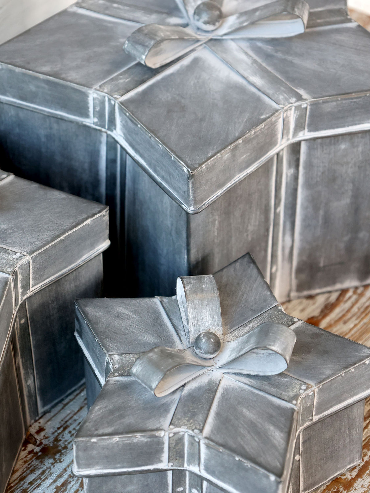 Geschenkbox mit Schleife, 3er-Set, antique zink