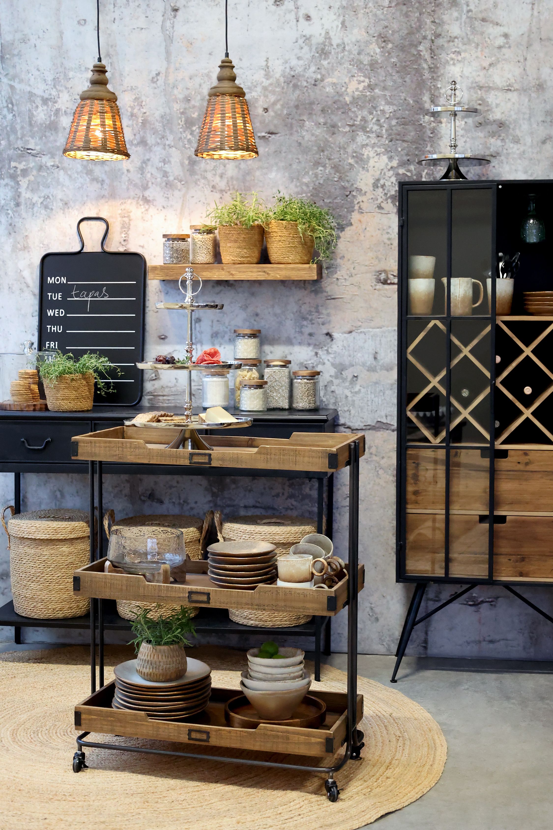 Schilder aus Eisen mit Wochentagen, 70 cm hoch