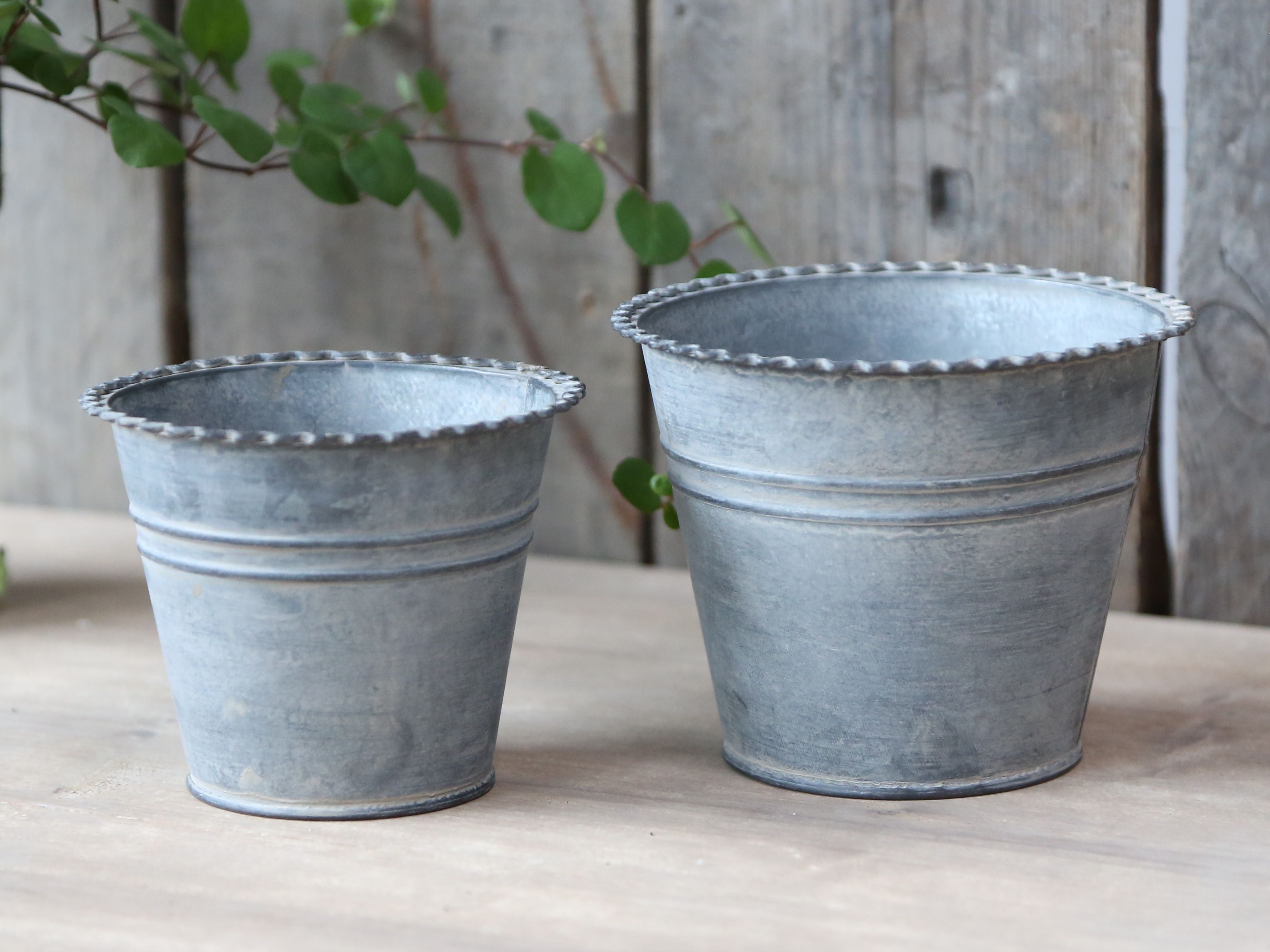 Übertöpfe Set aus 2, Eisen antique zink