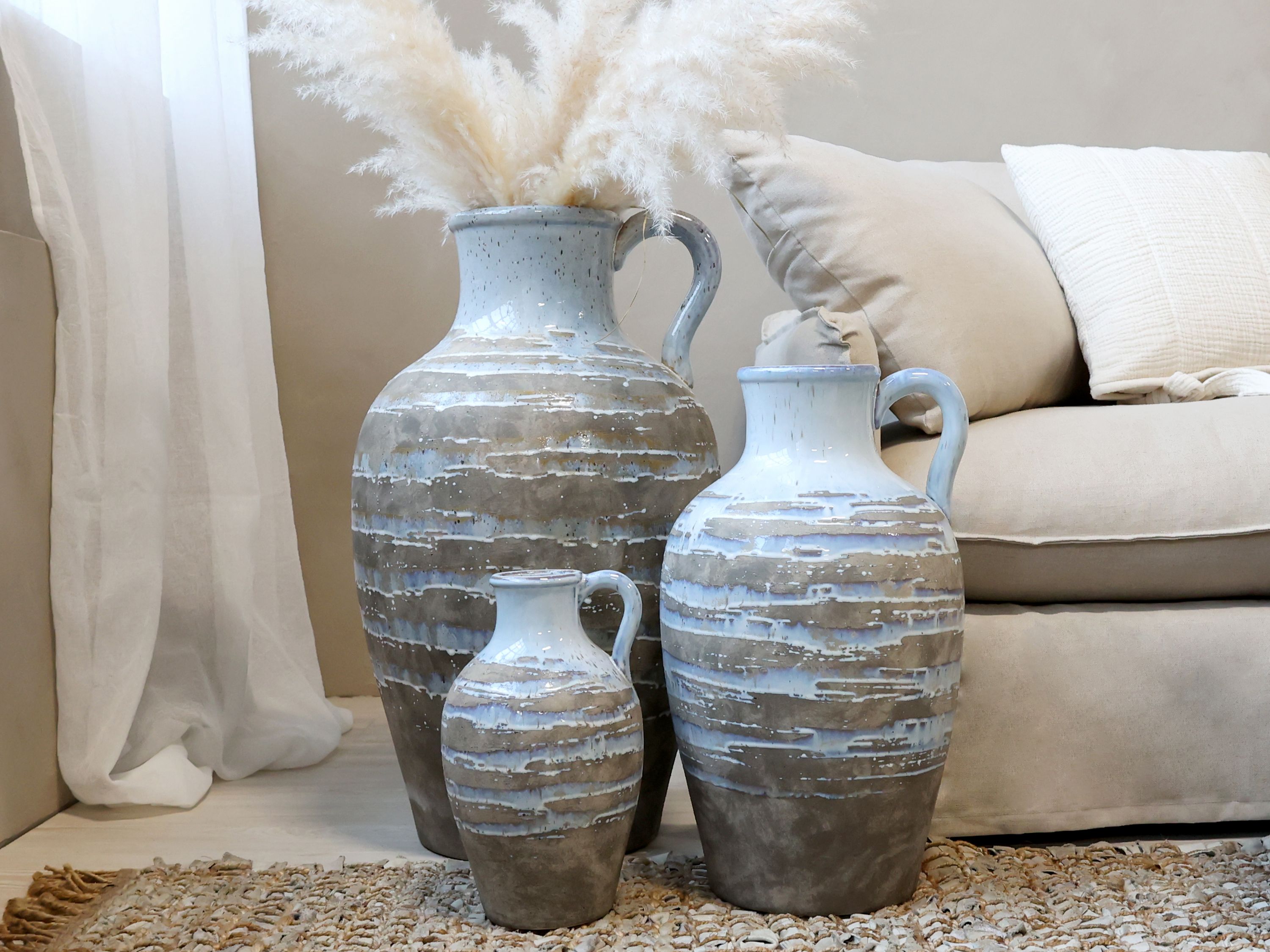 Maxim Vase mit Griff, 50 cm hoch, opal