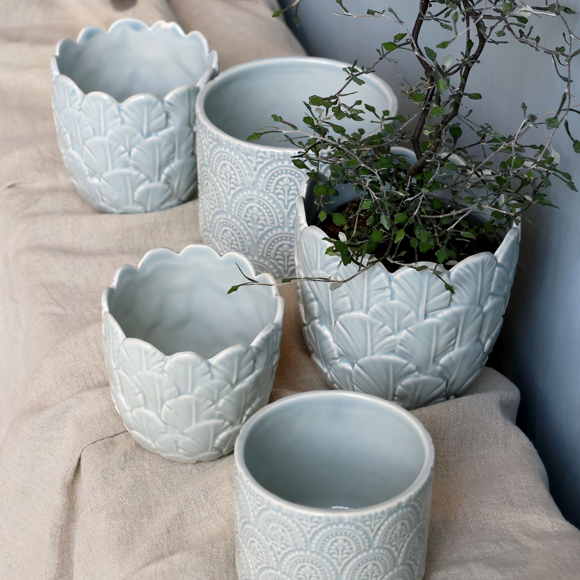 Fayence Blumentopf mit Muster, 13 cm hoch, 14 cm Durchmesser