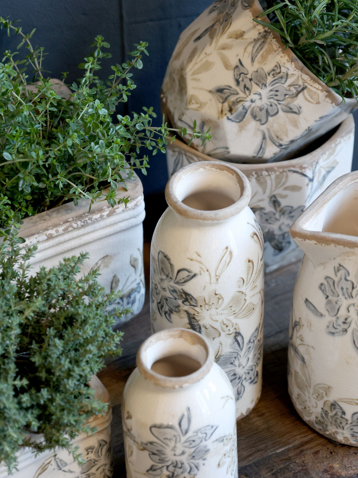 Croix Vase aus Keramik, Creme, 15,5 cm hoch