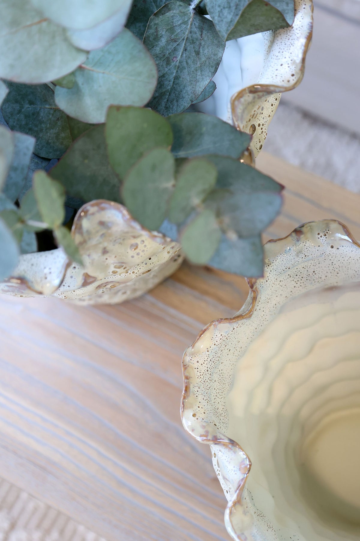 Vase mit Rillen in Antique Creme, 21 cm hoch