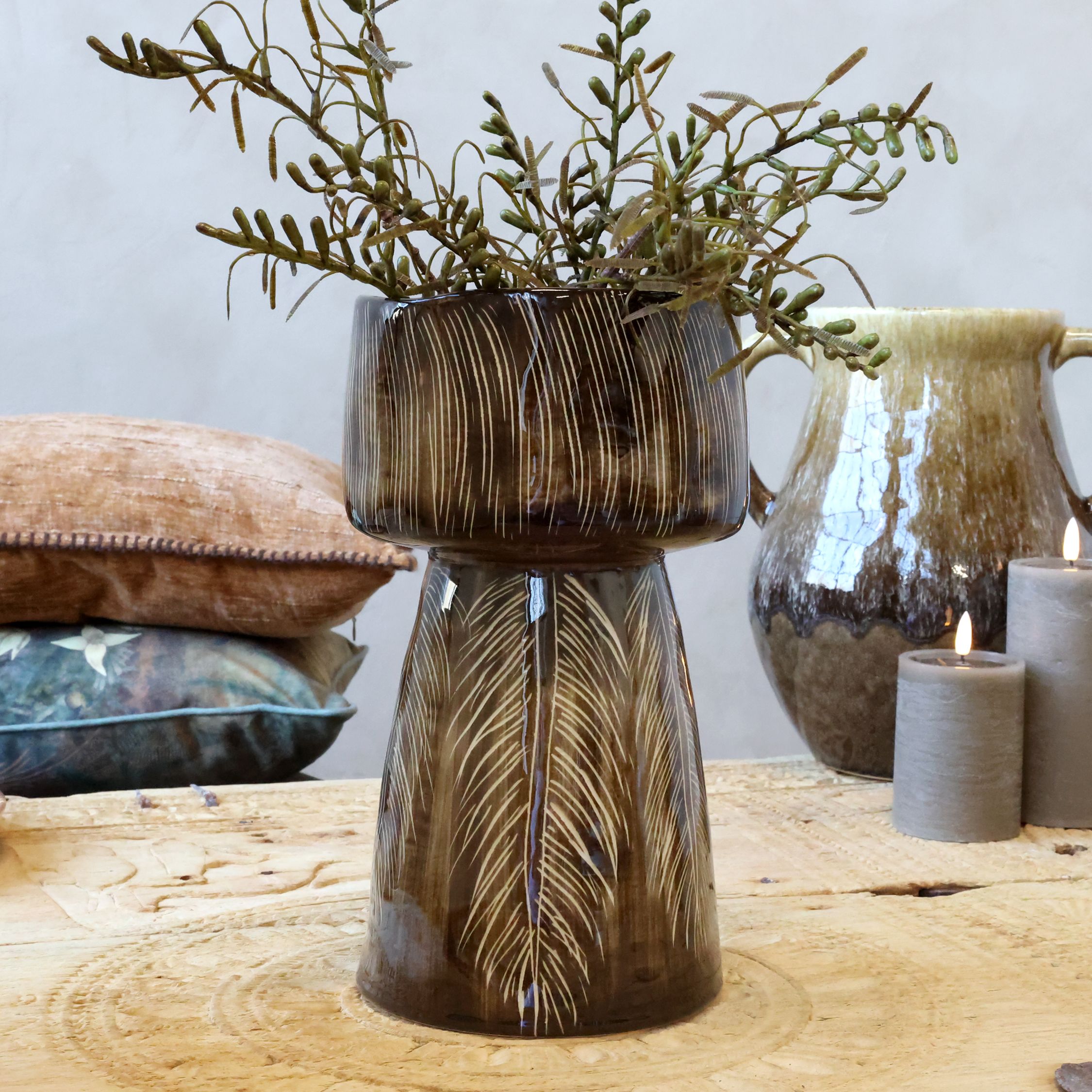 Vase mit Muster, Steingut, 30,5 cm hoch, coffee