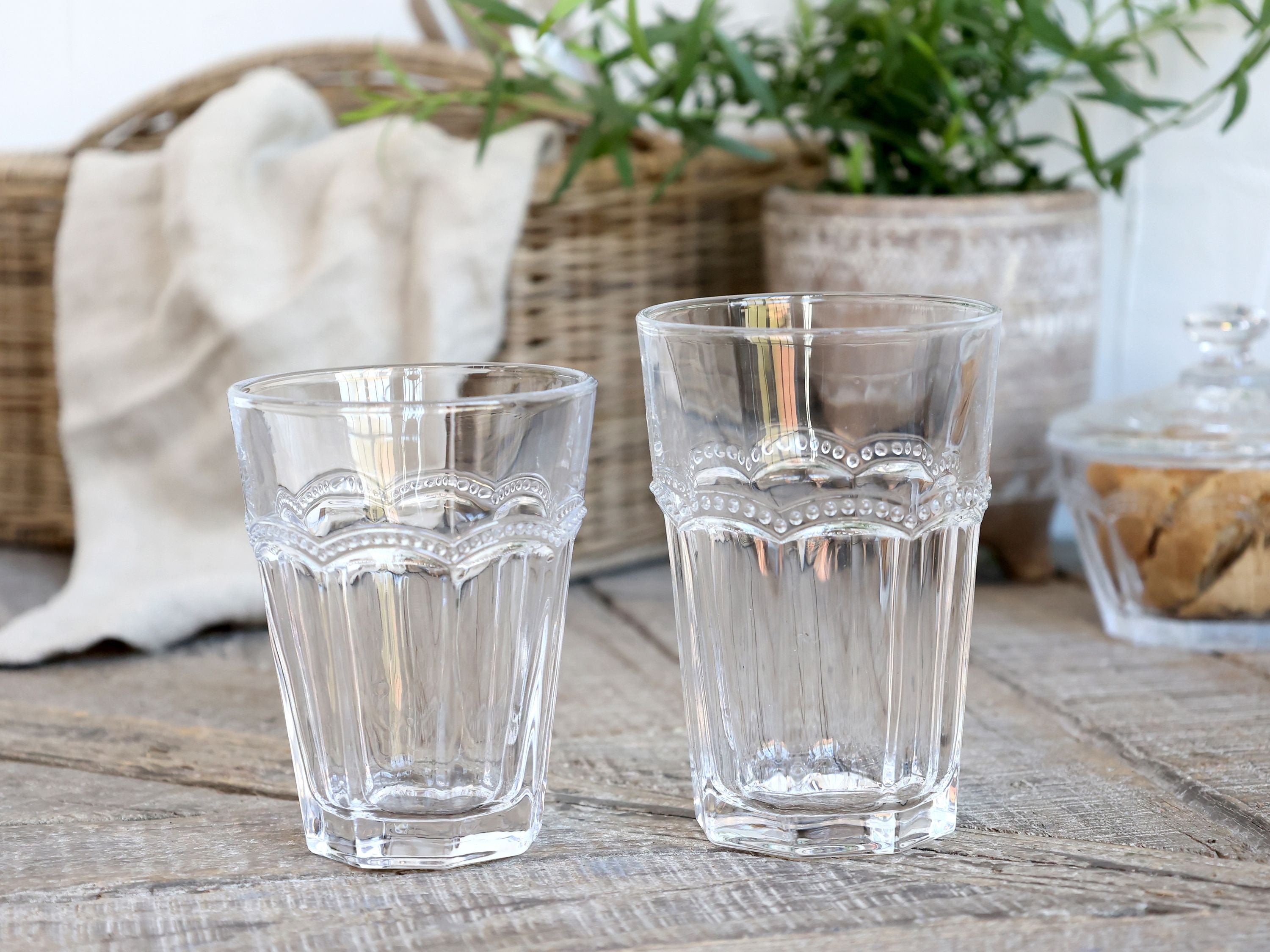 Antoinette Glasbecher mit Perlenkante, 30 cl, 11 cm hoch