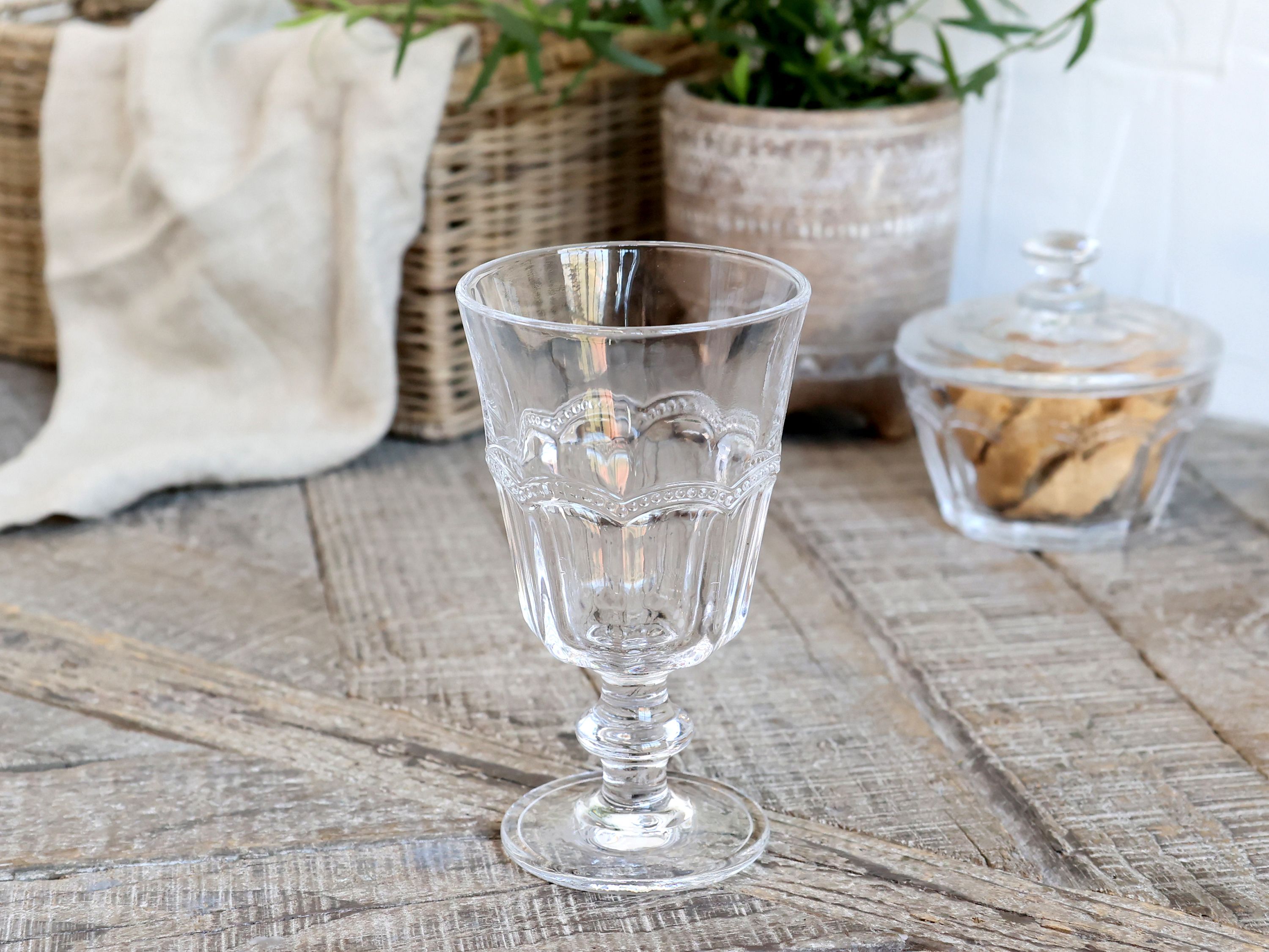 Weinglas auf Flasche: Antoinette mit Perlenkante, 25 cl