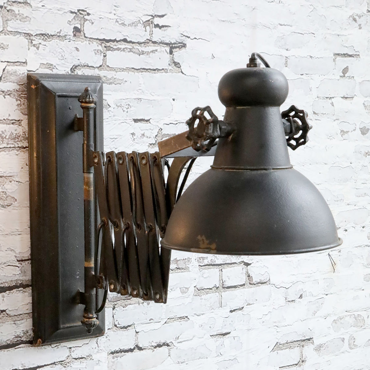 Factory Wandlampe aus Eisen, antik schwarz, 45-105 cm