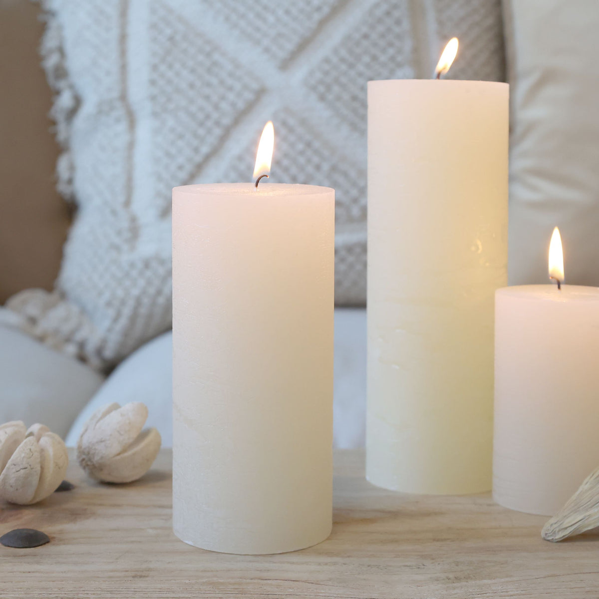 Stumpenkerze Macon Creme 15 cm hoch 60 Std Brenndauer