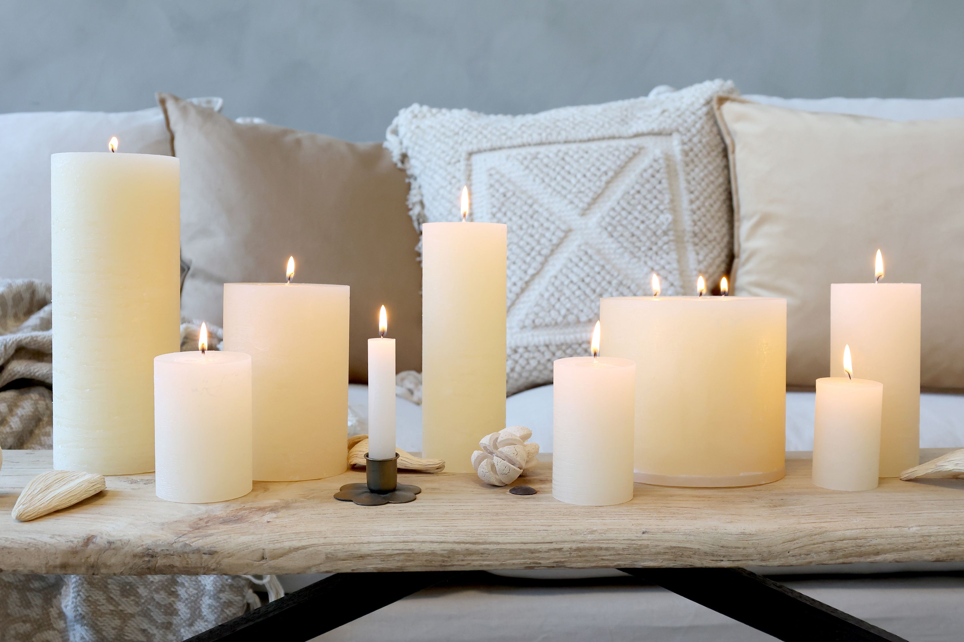 Stumpenkerze Macon Creme 15 cm hoch 60 Std Brenndauer