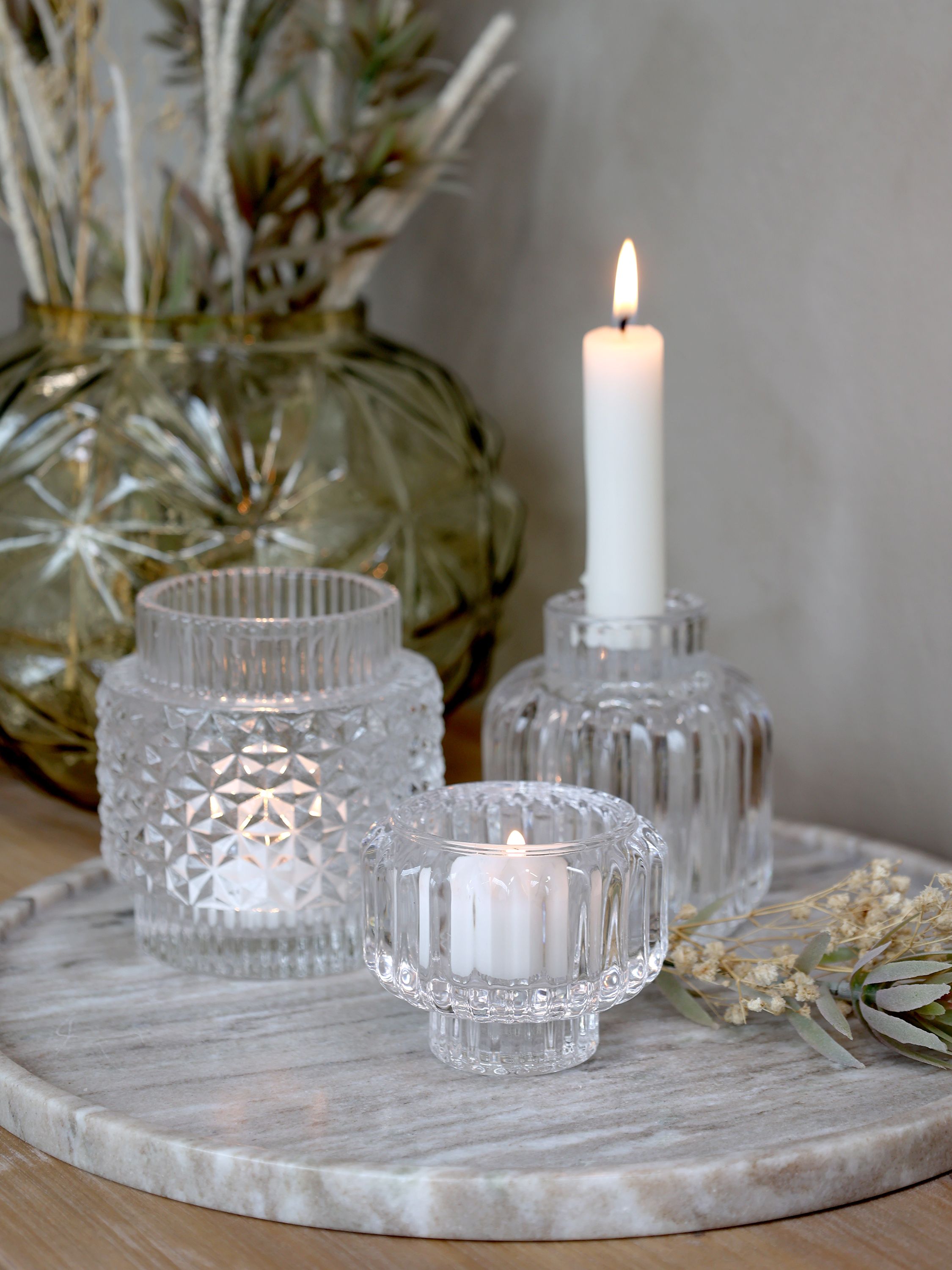 Teelichthalter aus Glas mit Rillen, 9 cm hoch