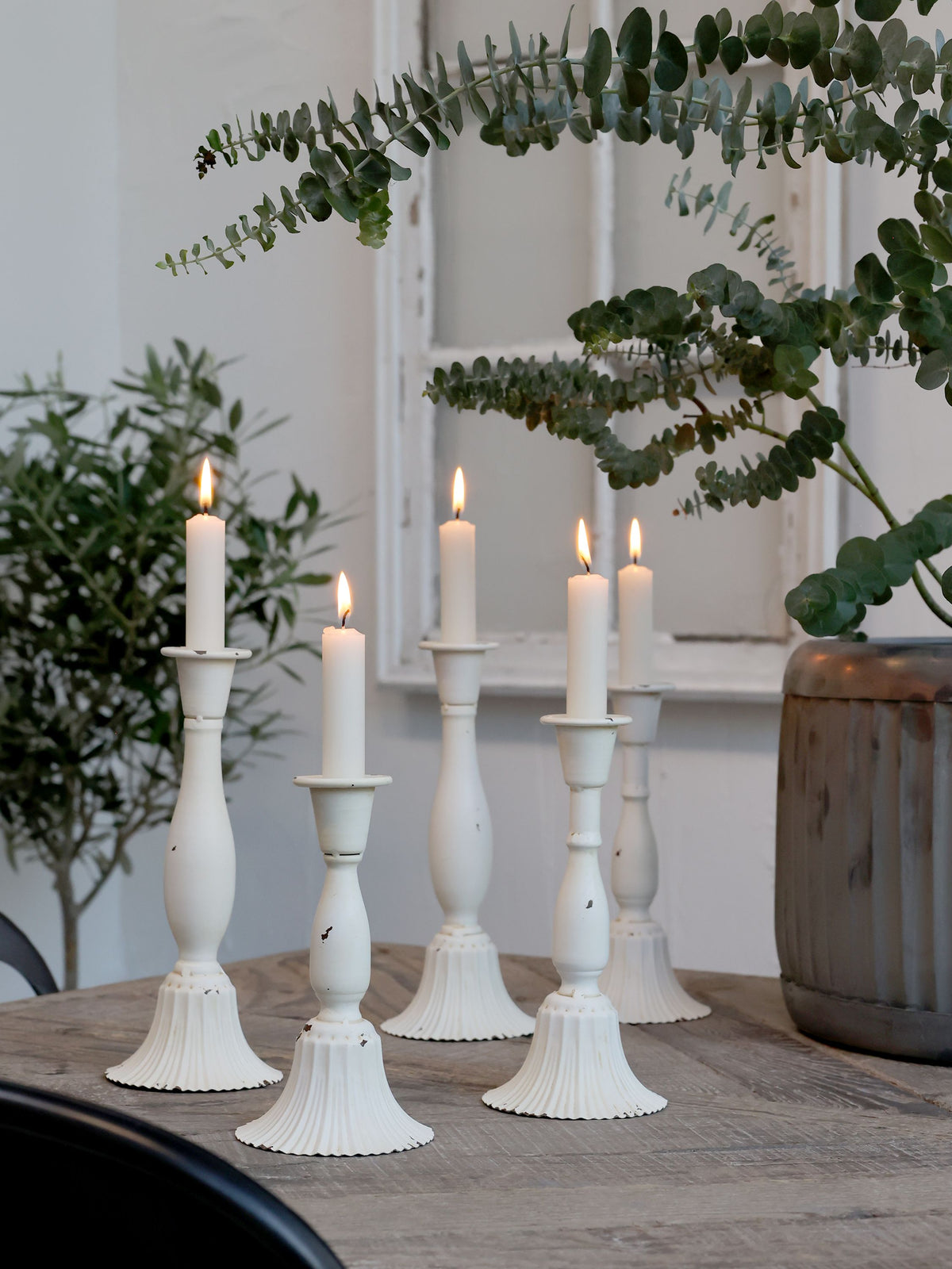 Kerzenhalter für Stabkerzen aus Eisen in Antique Creme