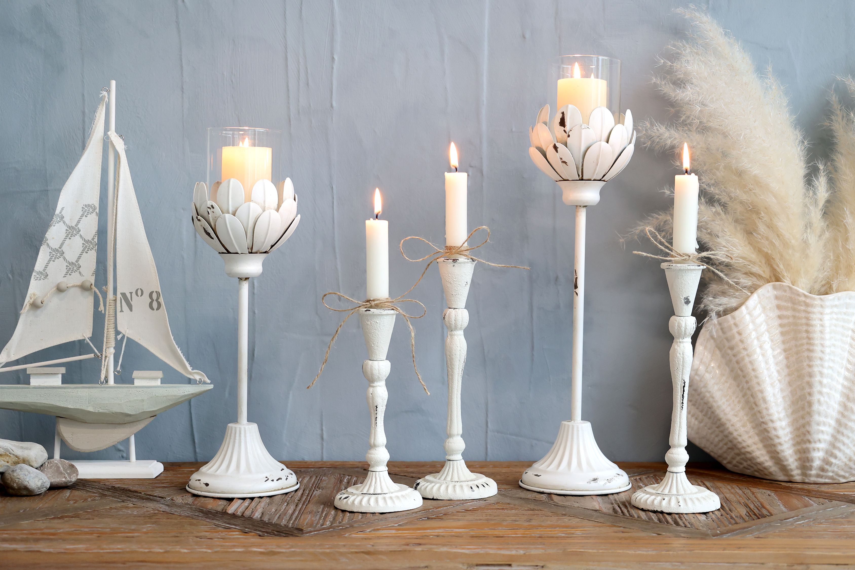 Kerzenständer aus Eisen, Antique Creme, 23 cm hoch